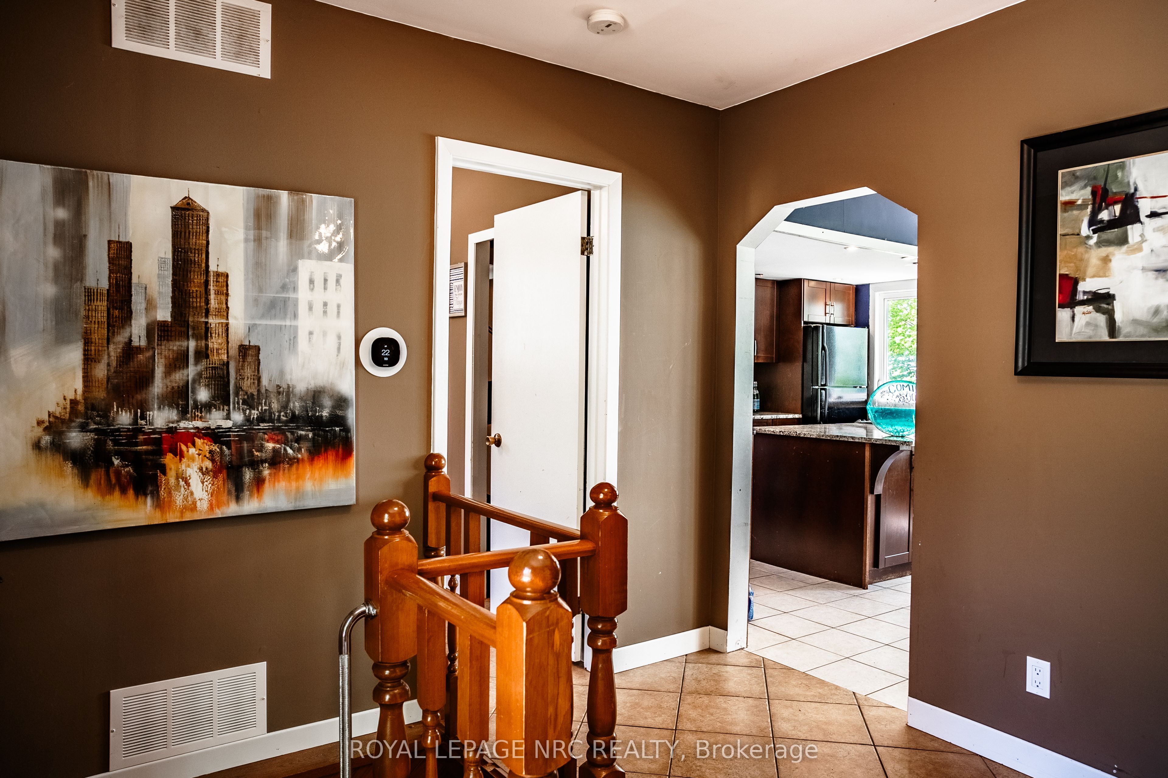 10245 Camelot Drive Property Photo 4