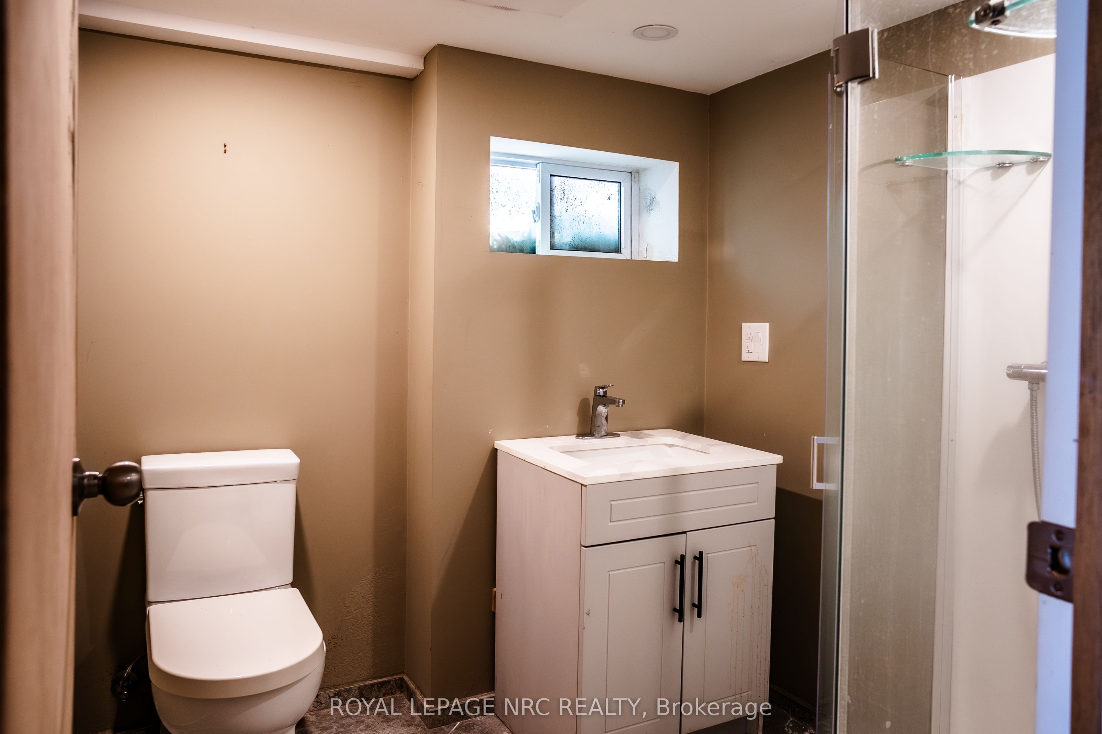 10245 Camelot Drive Property Photo 18