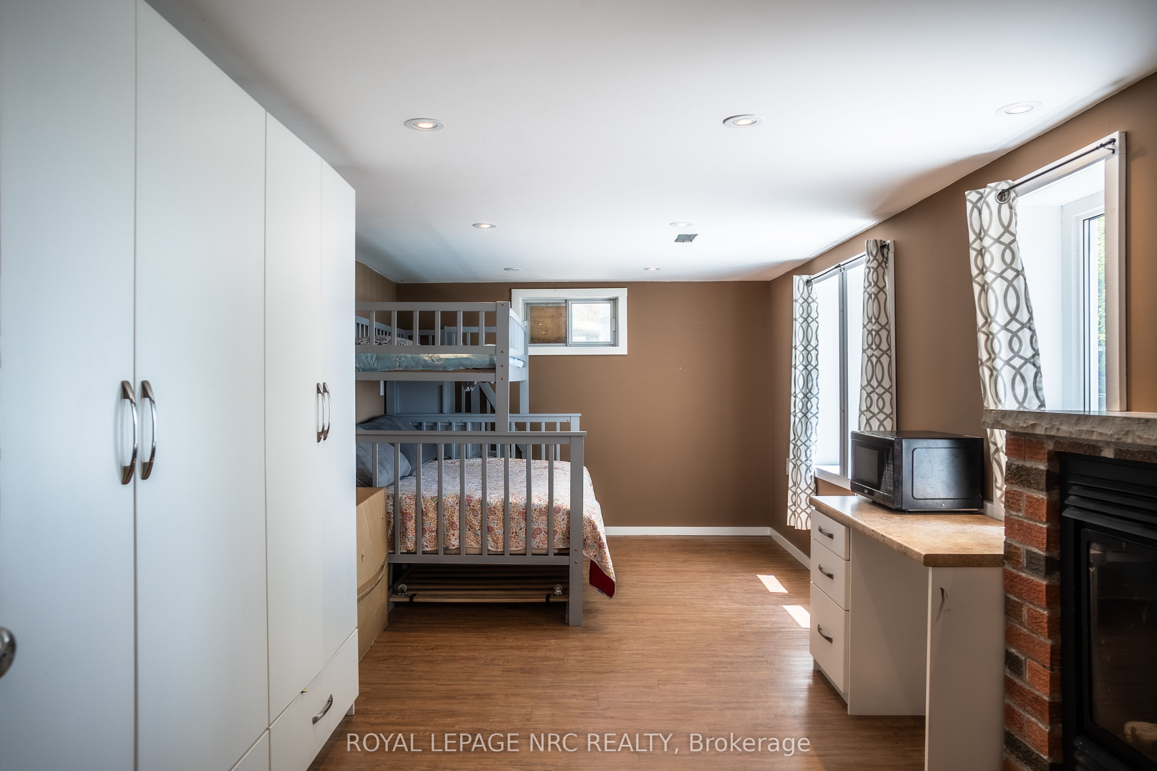 10245 Camelot Drive Property Photo 19