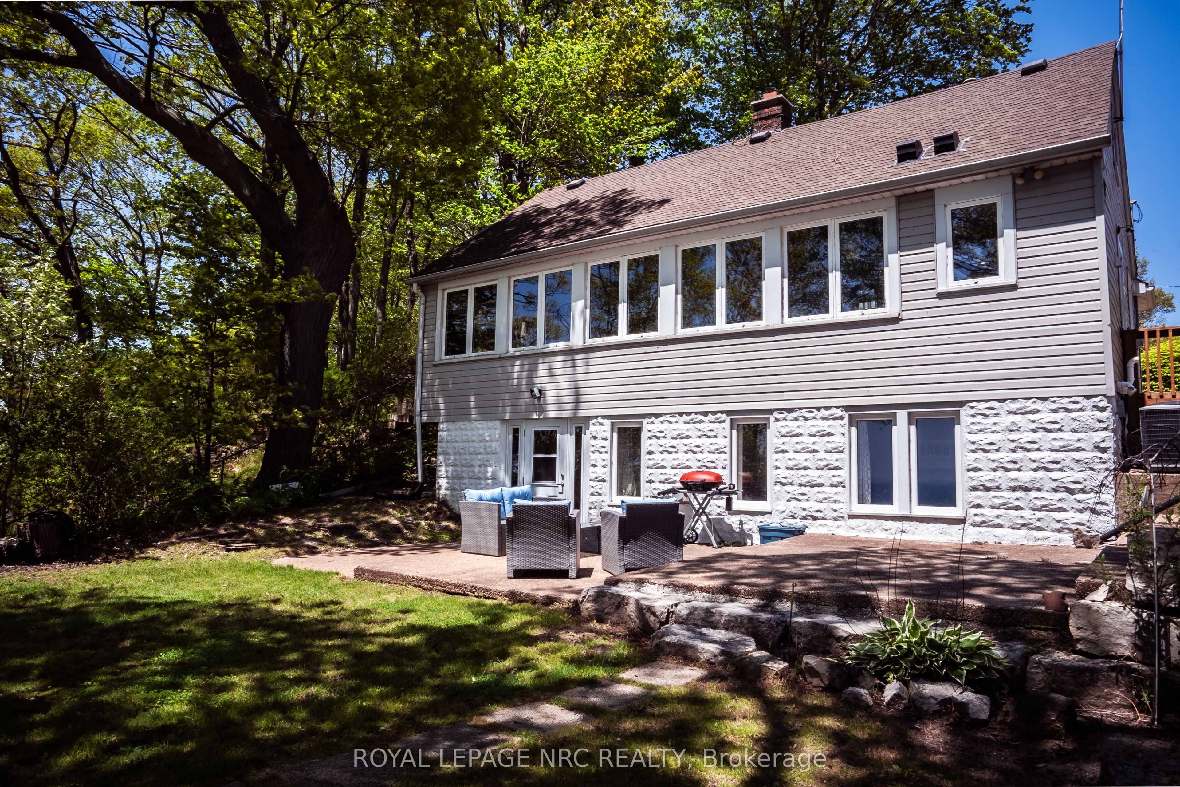 10245 Camelot Drive Property Photo 23