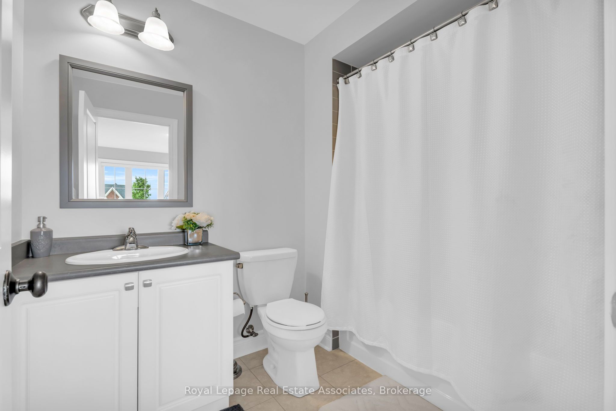 17 Mitchell Crescent Property Photo 30