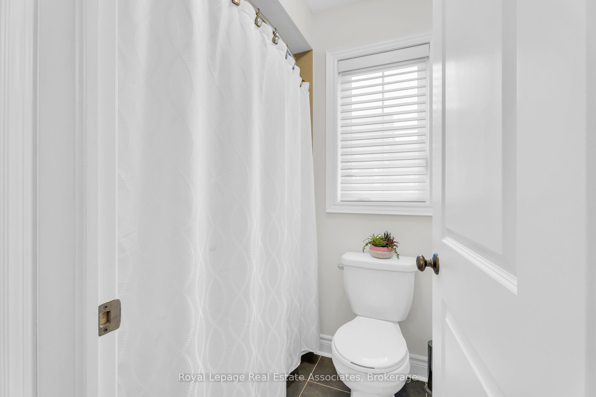 17 Mitchell Crescent Property Photo 33
