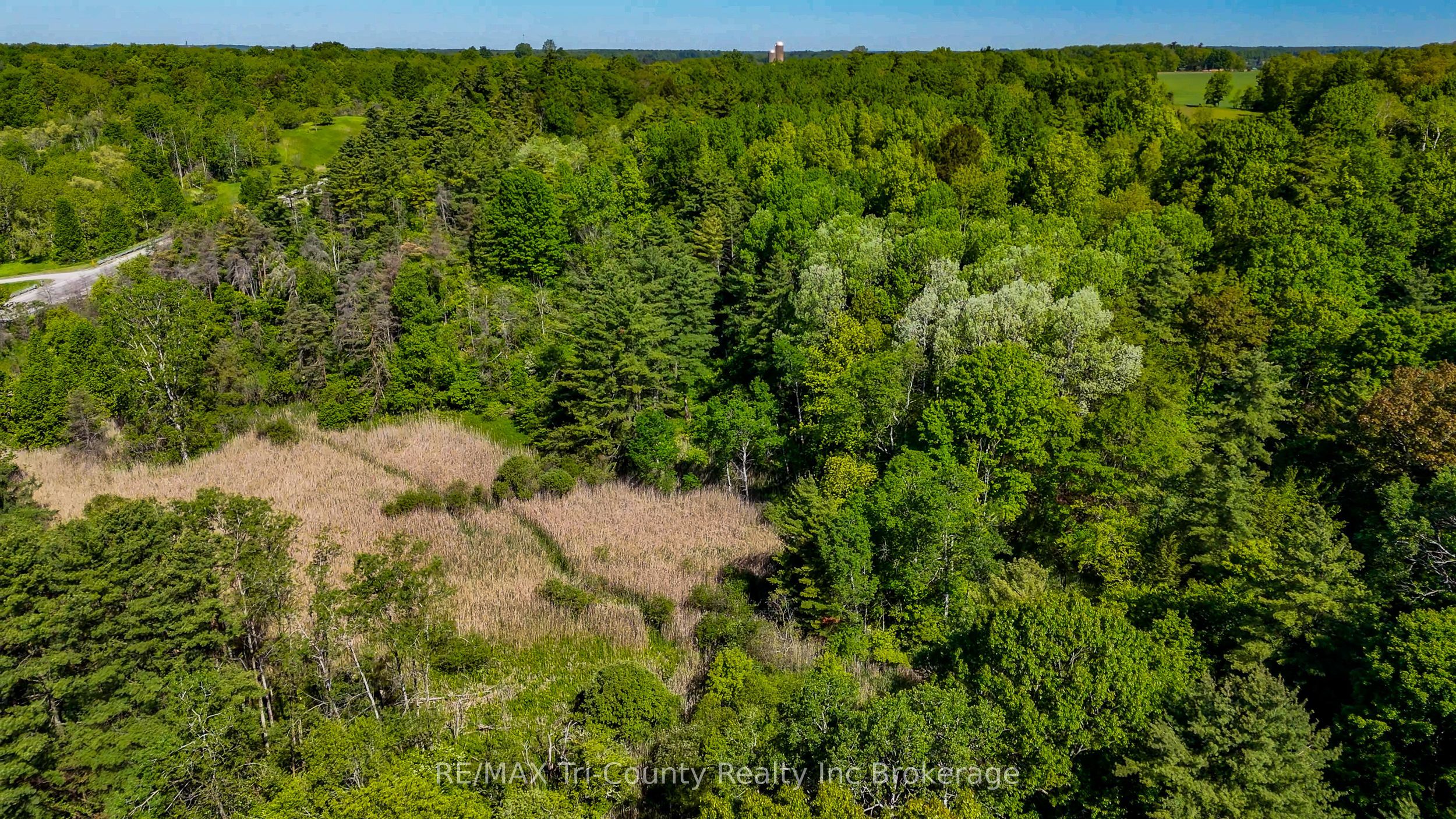 55234 Heritage Line Property Photo 2