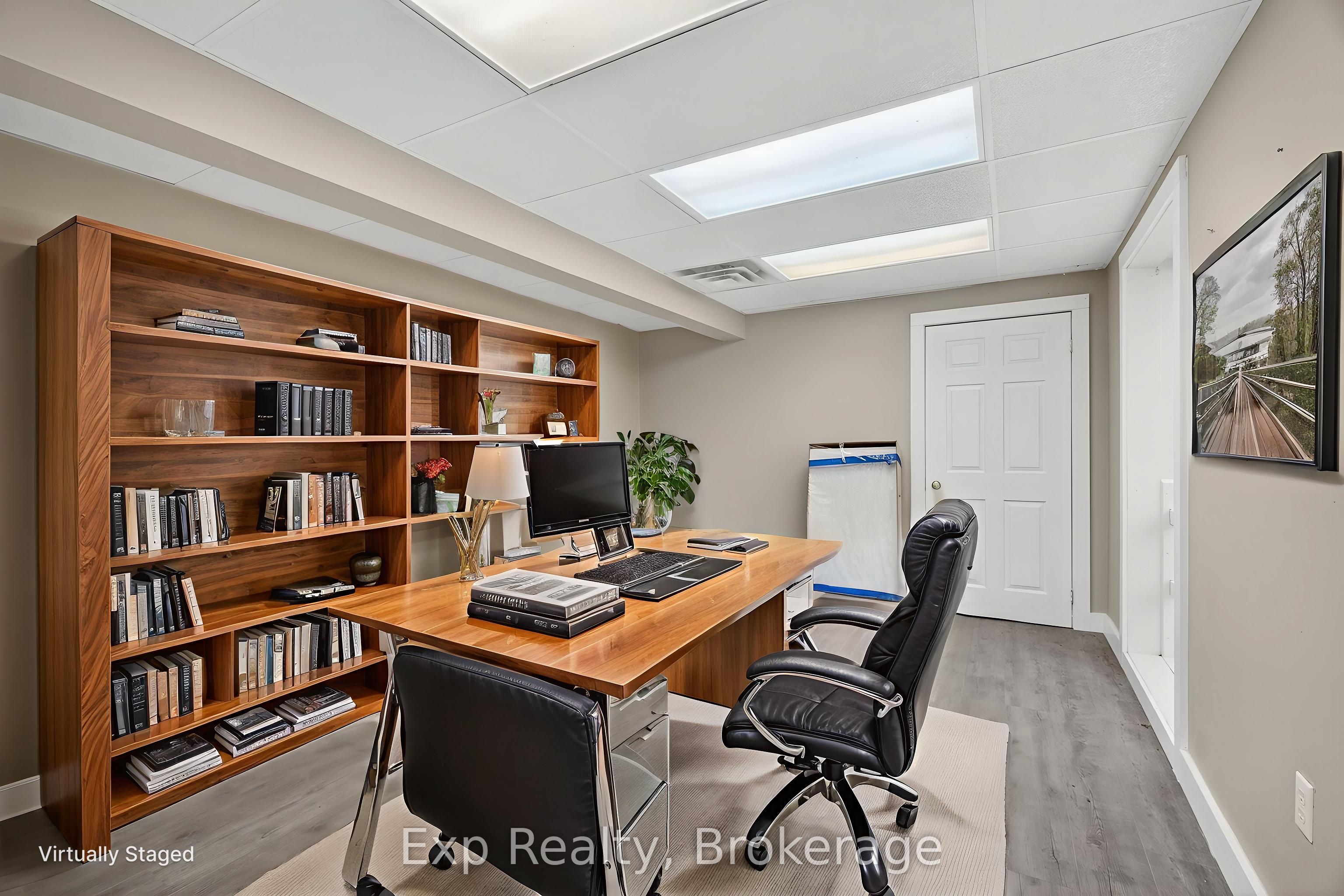 113 East Street E Property Photo 4