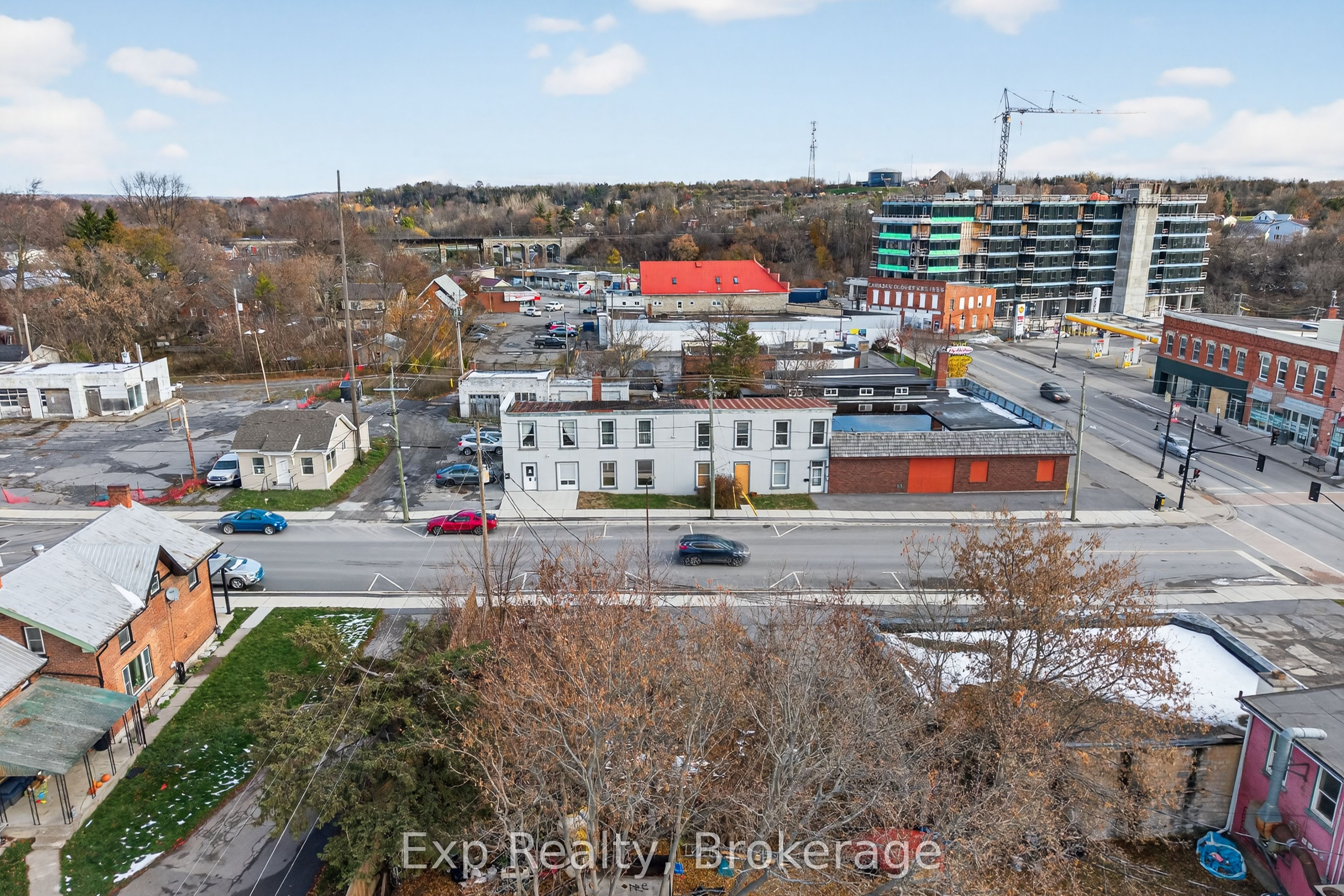 113 East Street E Property Photo 25