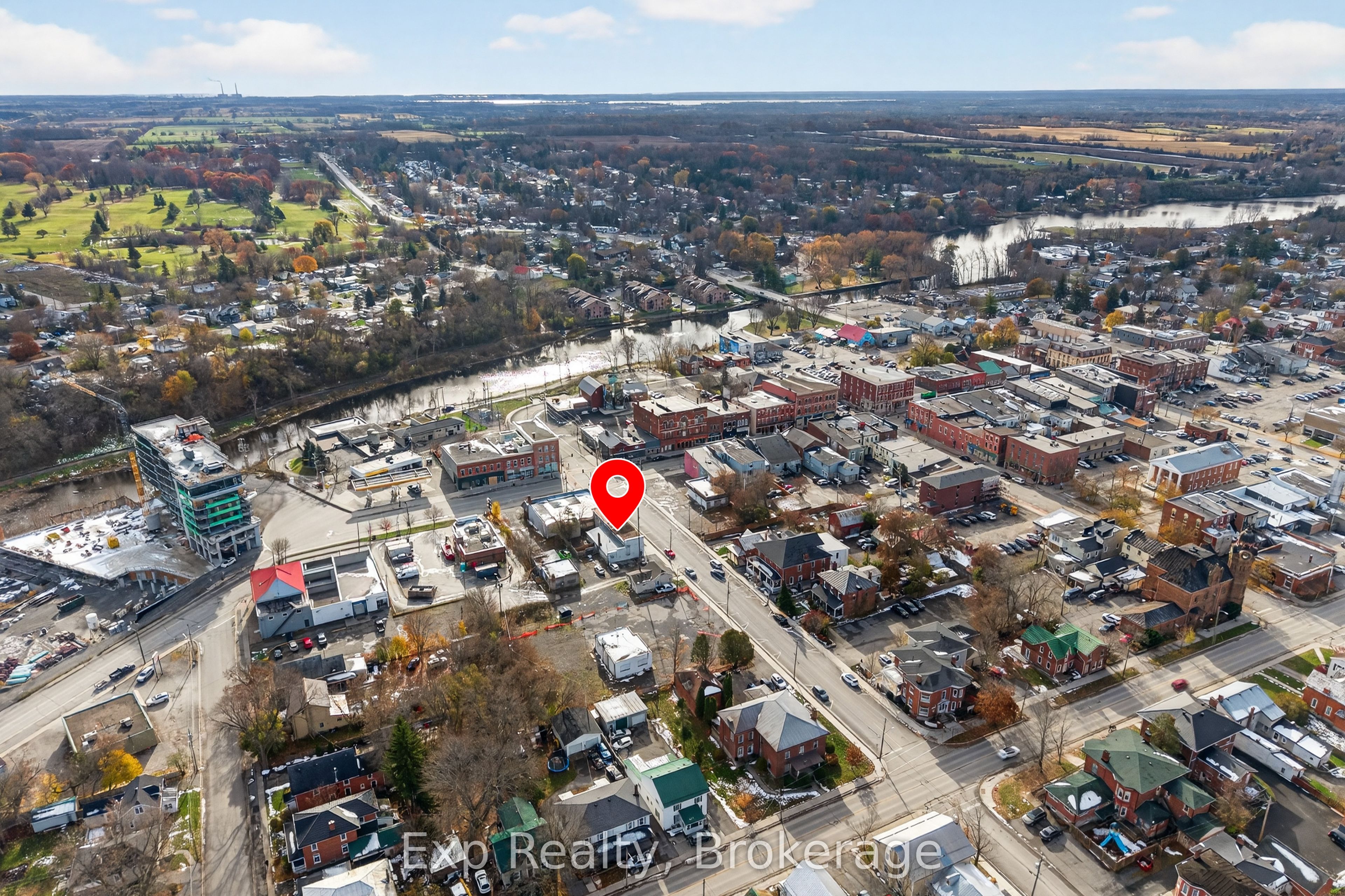113 East Street E Property Photo 26