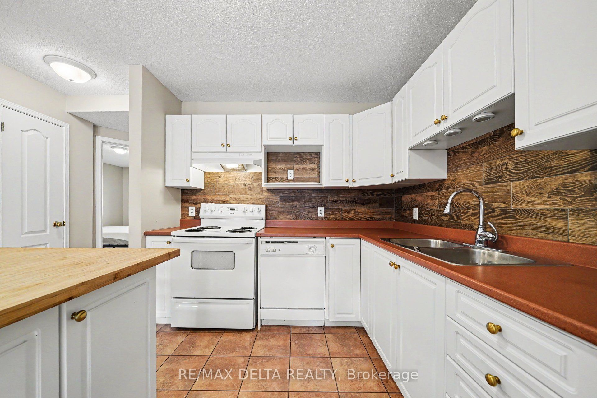 88 Lafleche Boulevard 204 Property Photo 22