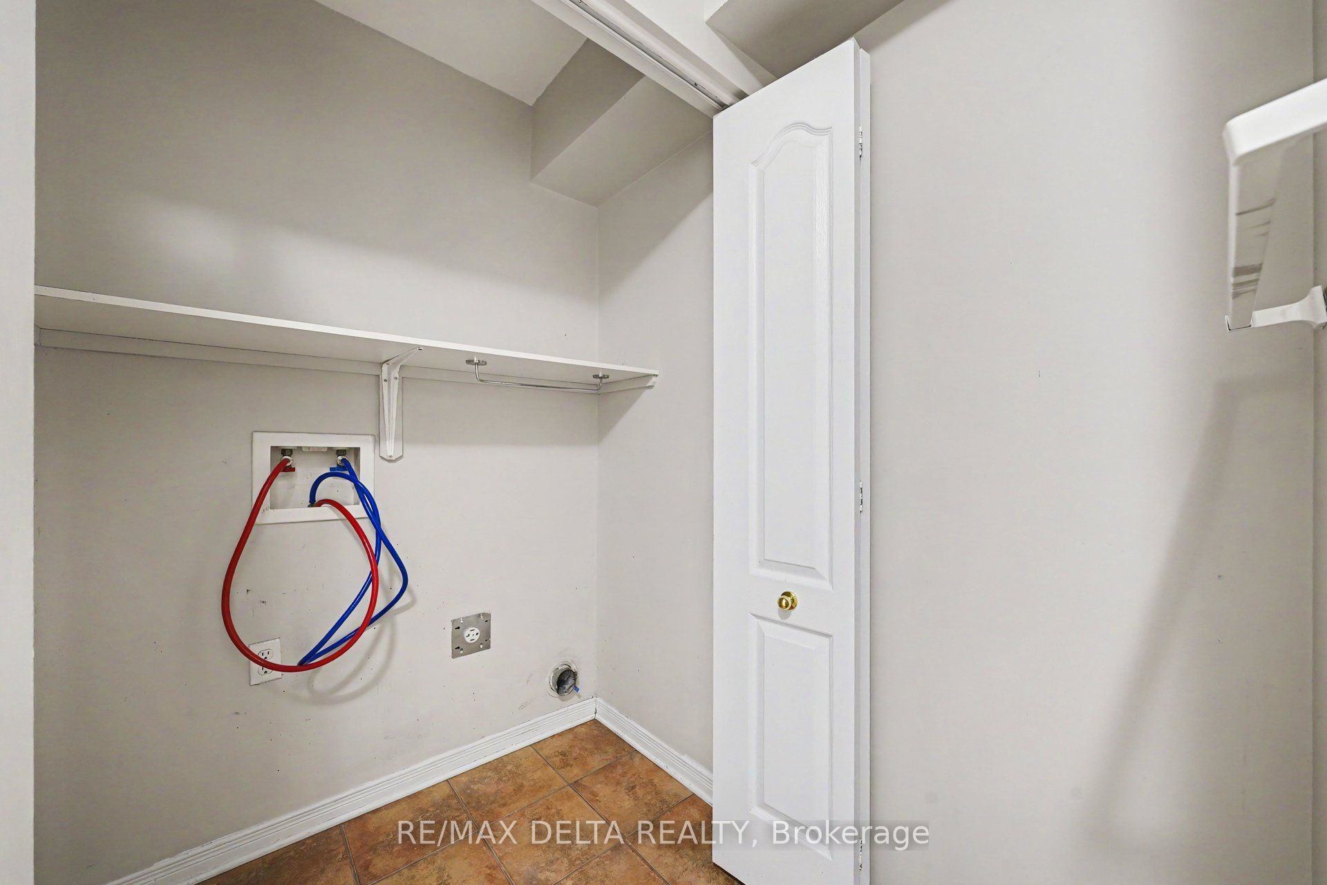 88 Lafleche Boulevard 204 Property Photo 28