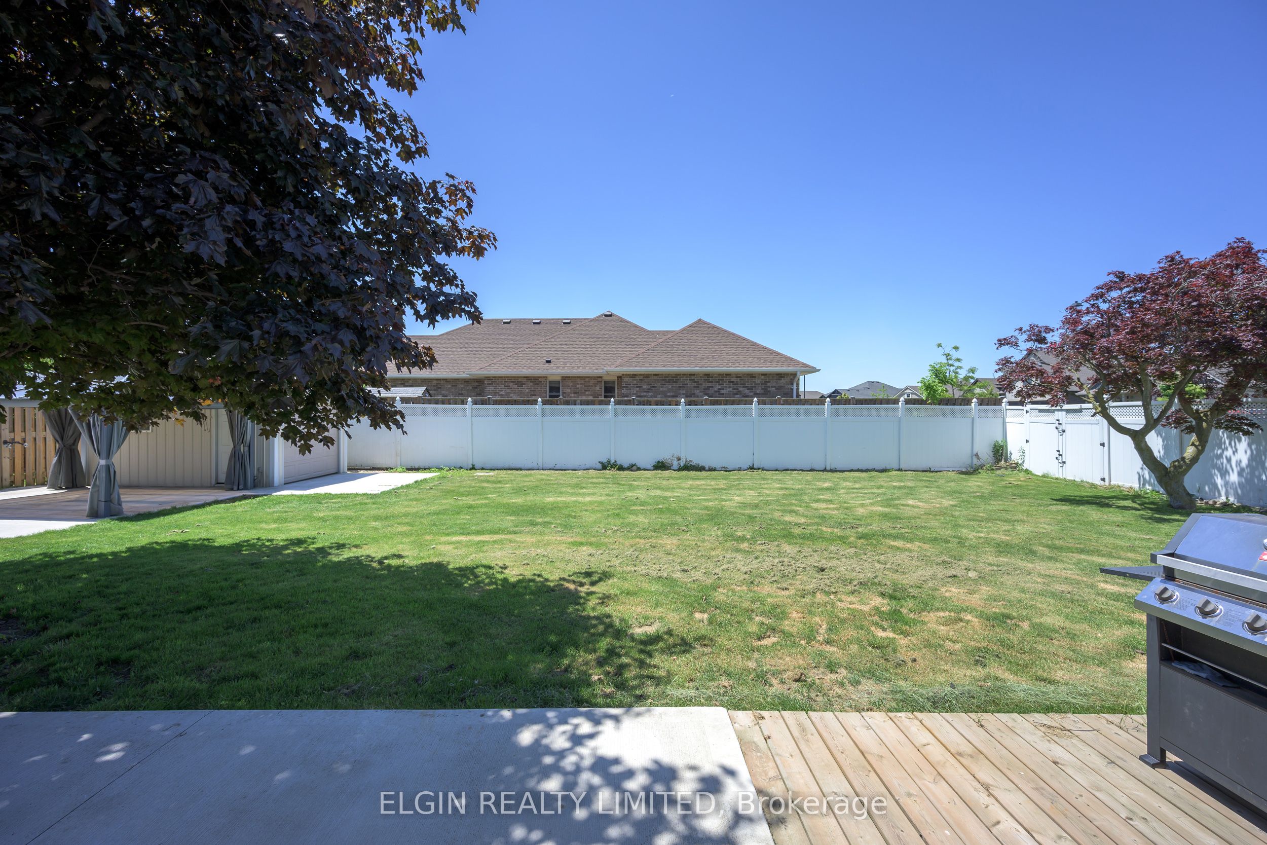 2 Lyndale Avenue Property Photo 8