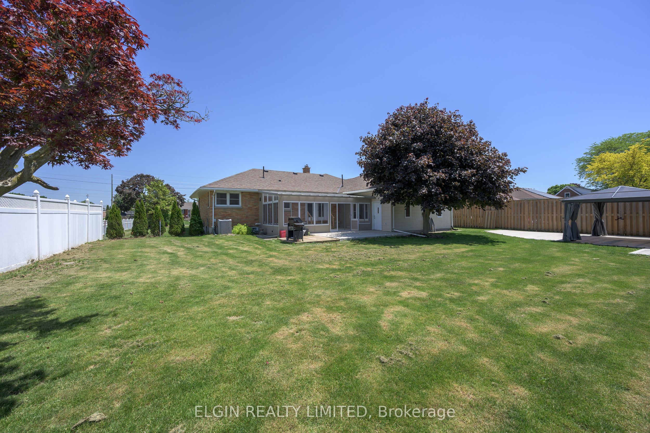 2 Lyndale Avenue Property Photo 9