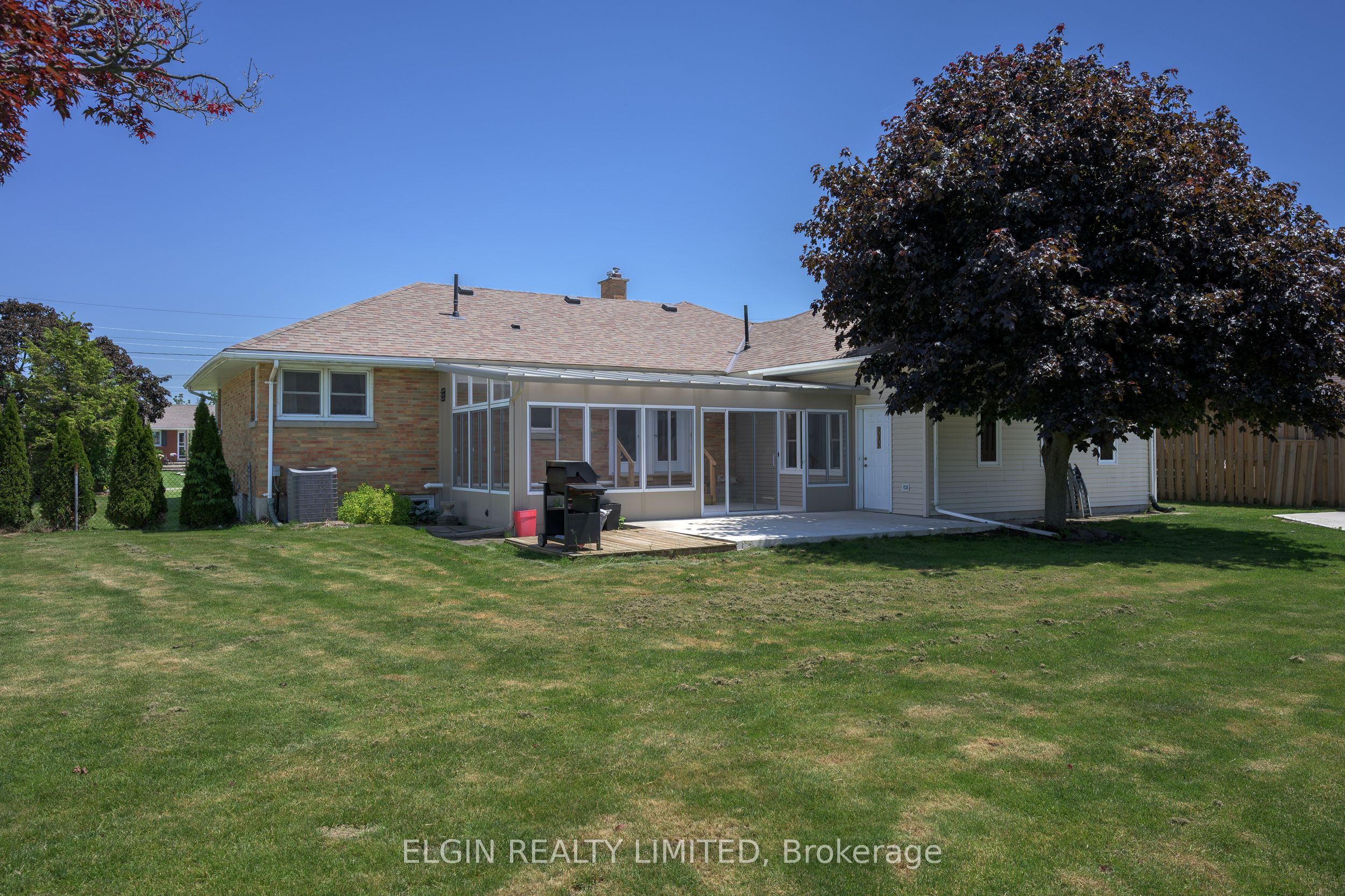 2 Lyndale Avenue Property Photo 10