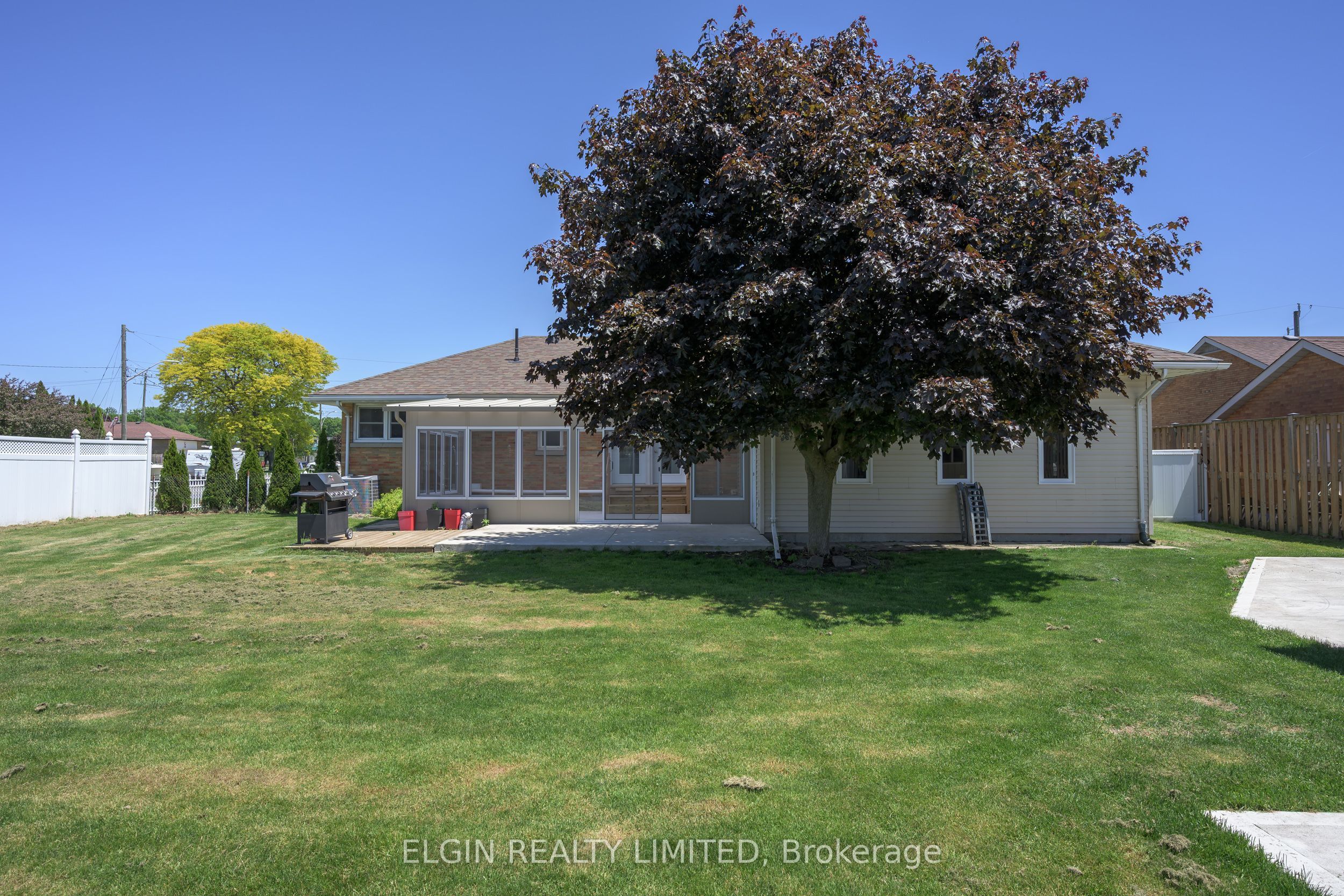 2 Lyndale Avenue Property Photo 13