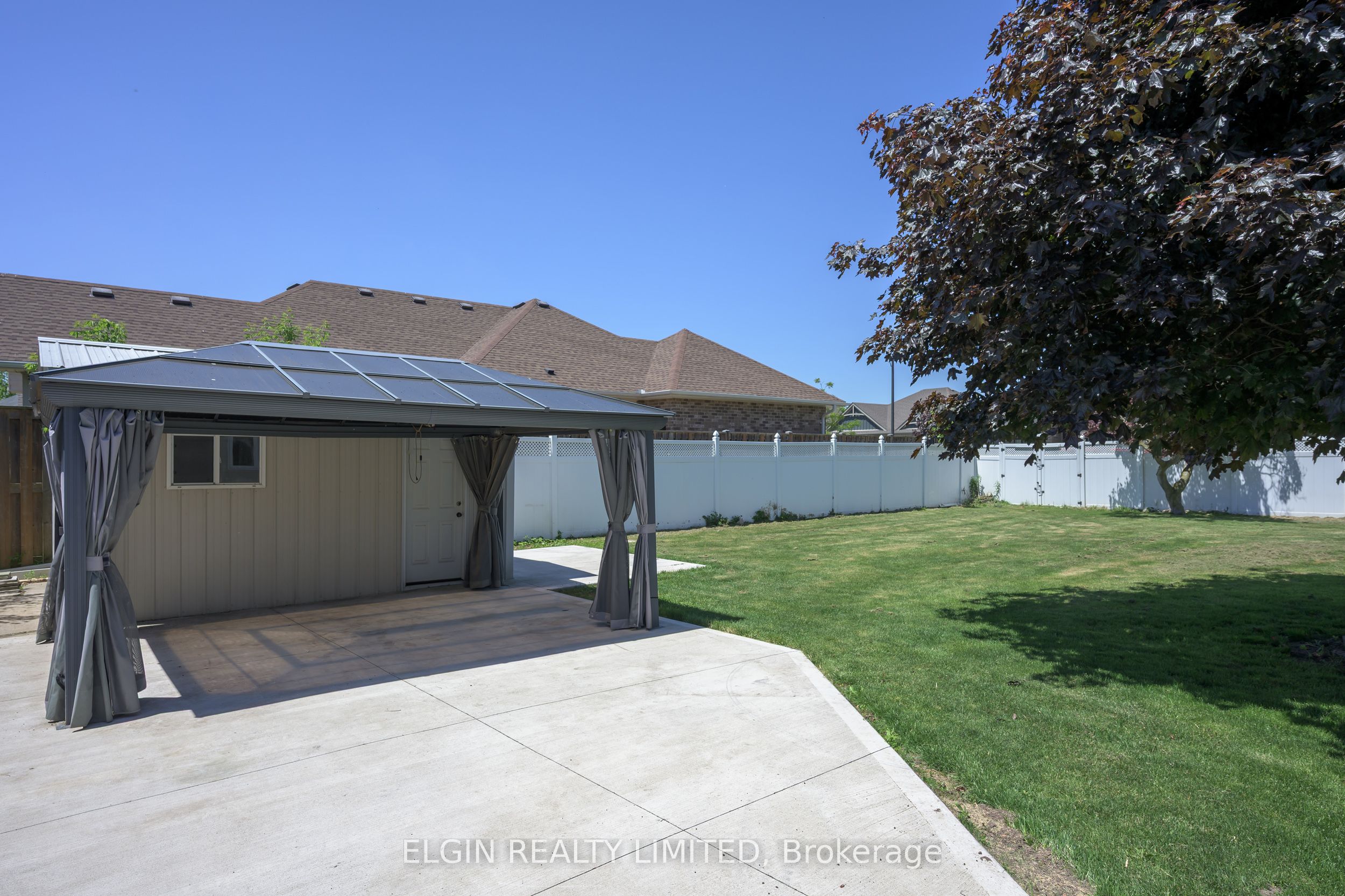 2 Lyndale Avenue Property Photo 14