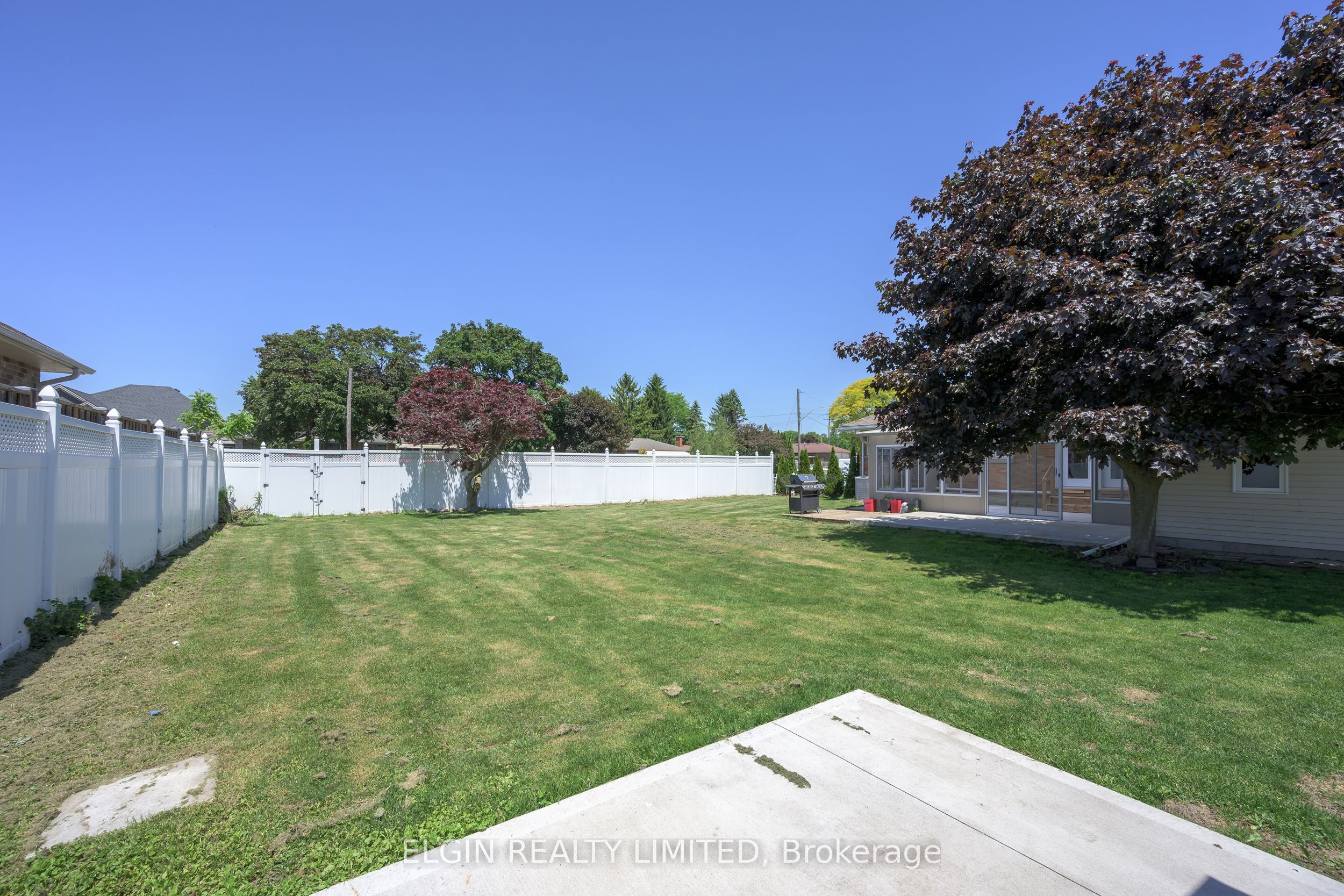 2 Lyndale Avenue Property Photo 16