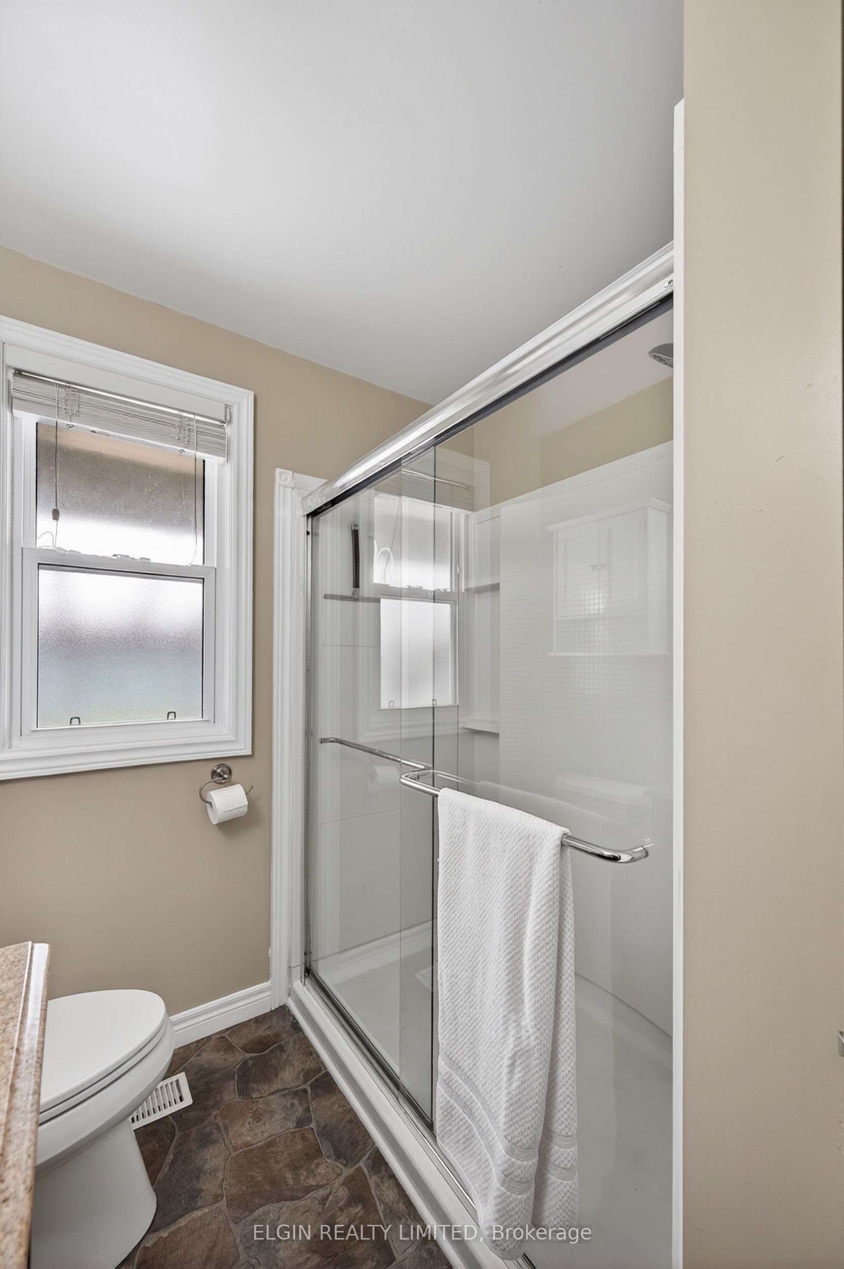 2 Lyndale Avenue Property Photo 31