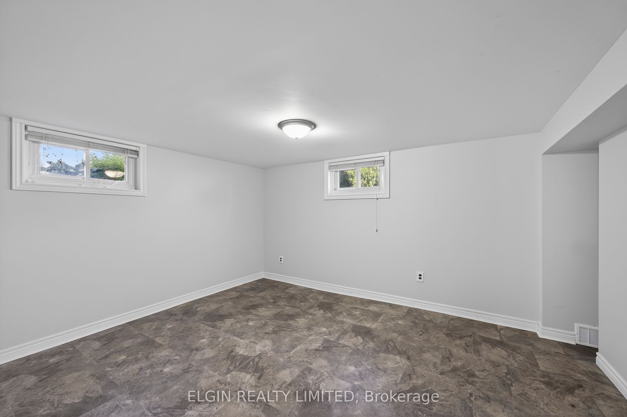 2 Lyndale Avenue Property Photo 40