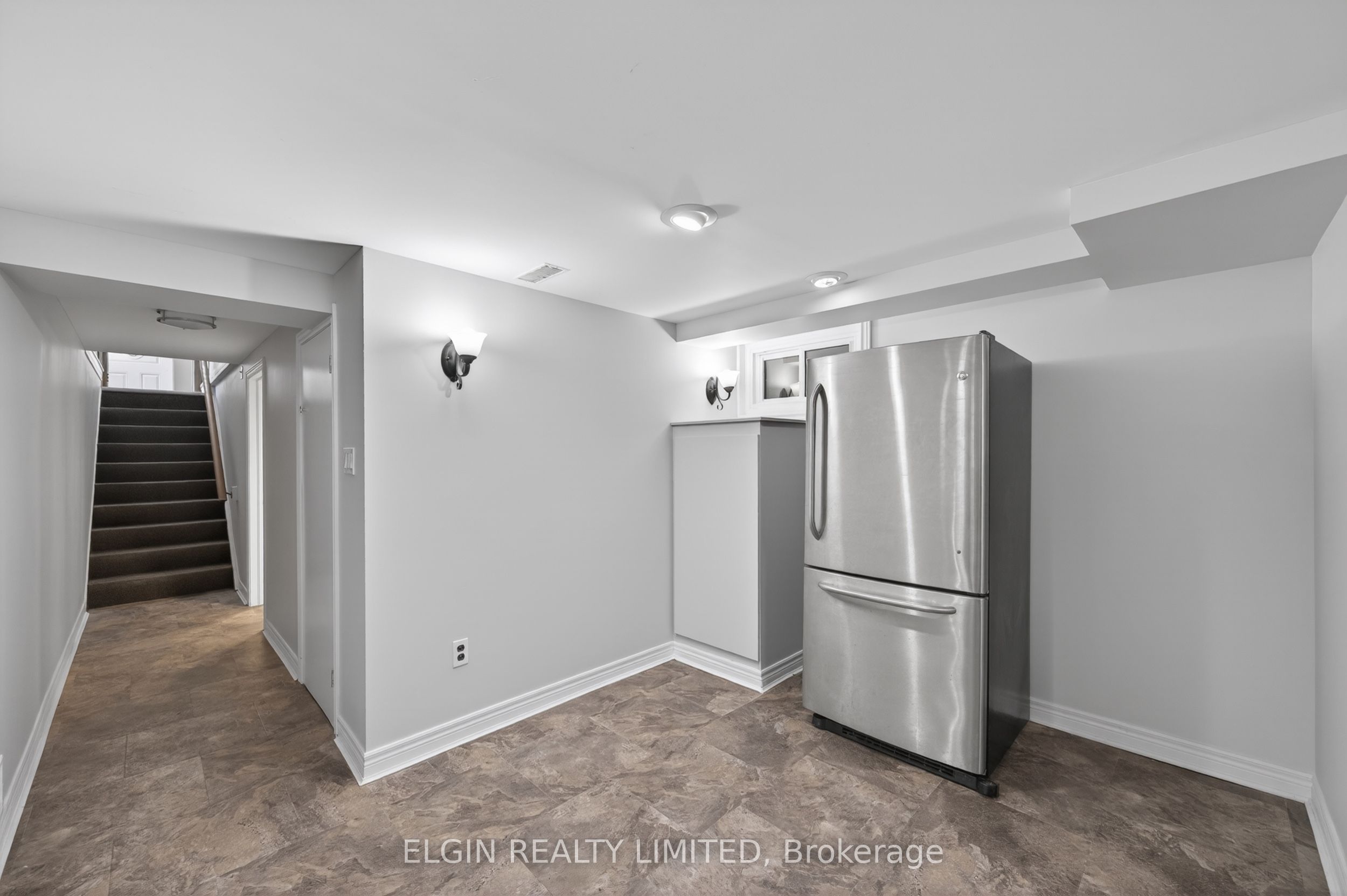 2 Lyndale Avenue Property Photo 44
