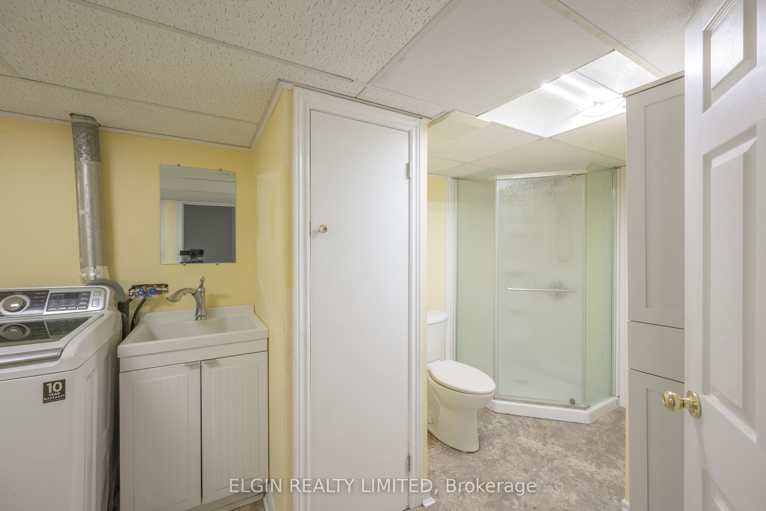 2 Lyndale Avenue Property Photo 46