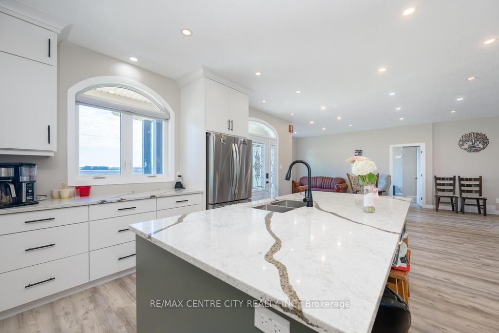 22273 Pratt Siding Road Property Photo 15