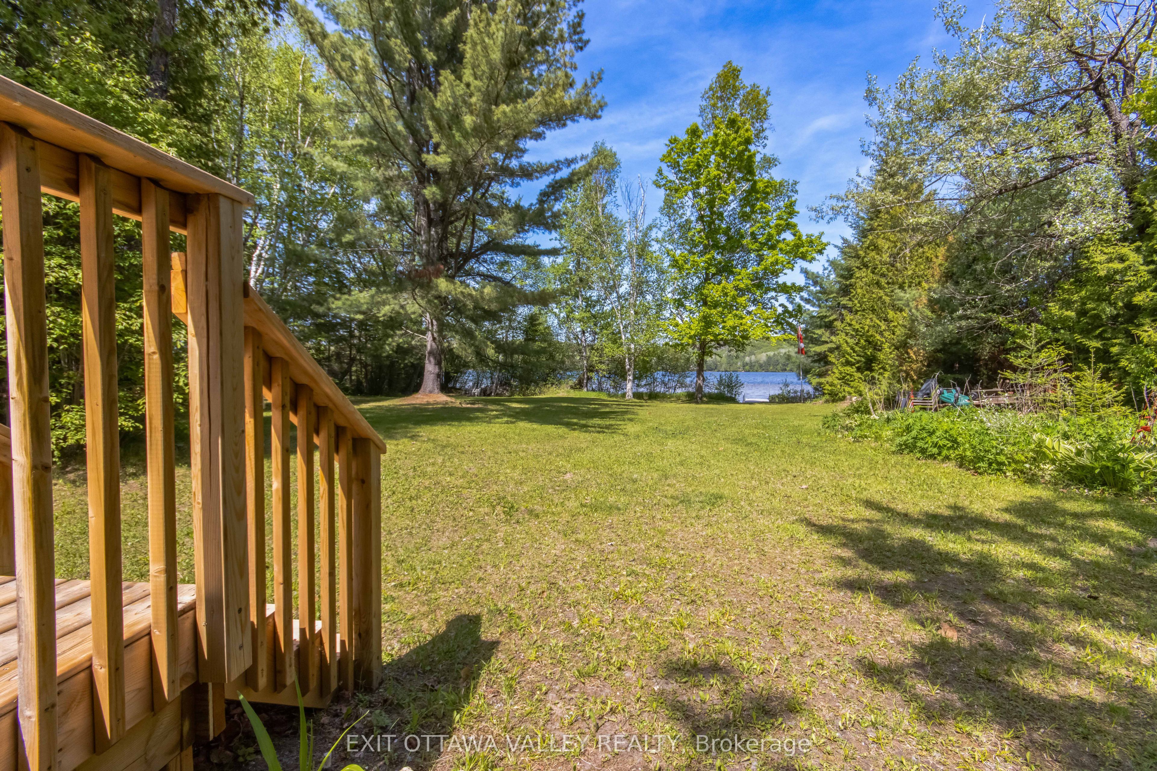 112 Arbor Vitae Road Property Photo 4