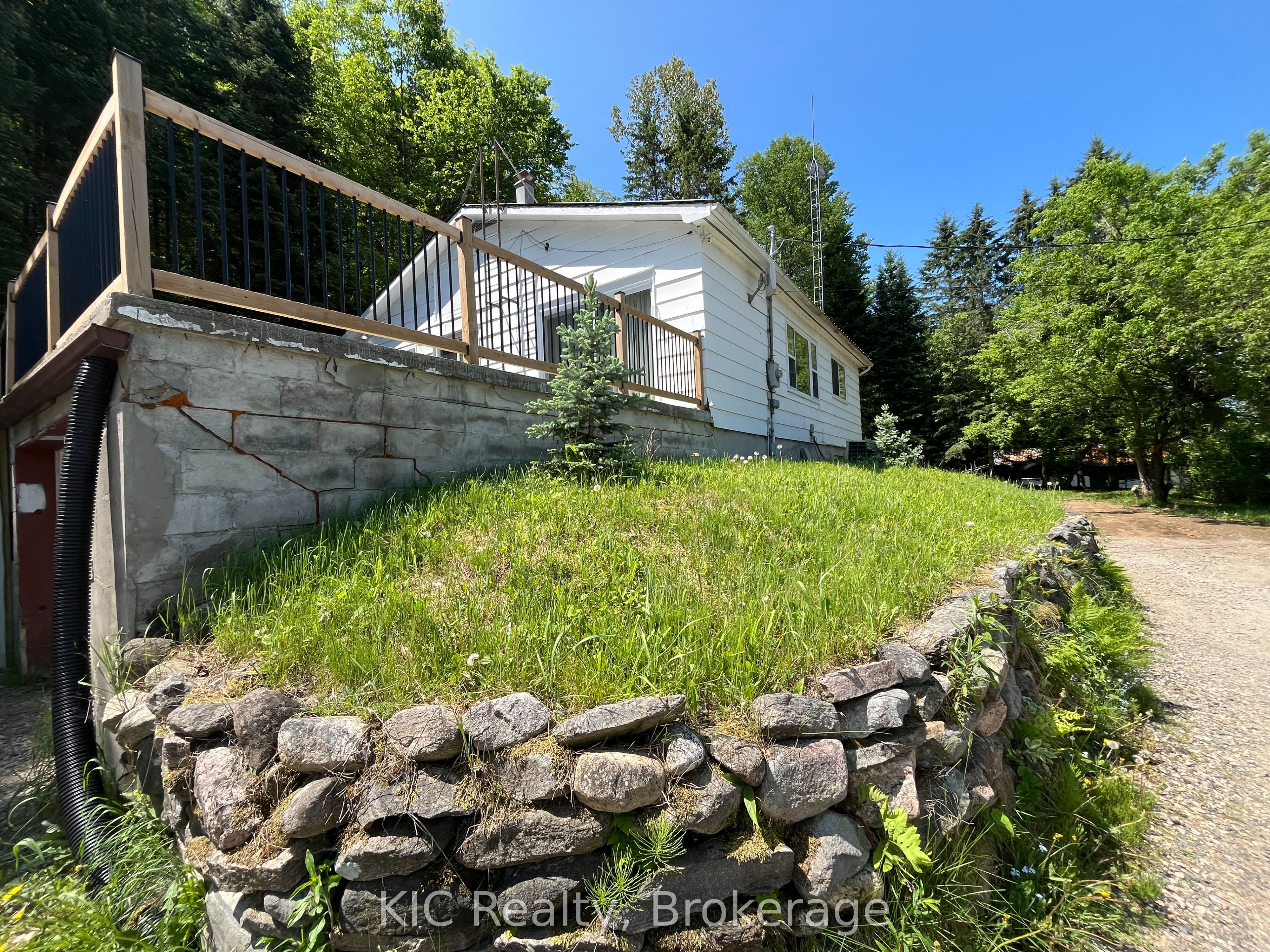 14202 Highway 118 Highway E Property Photo 2