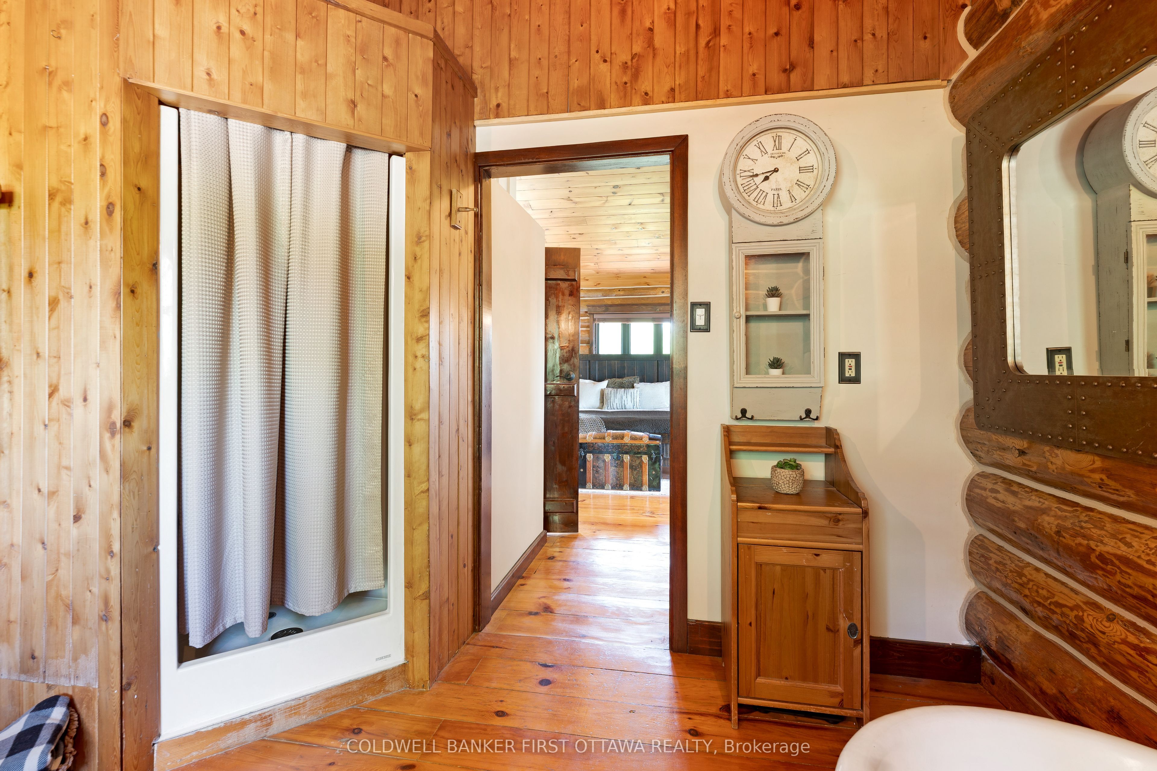 19067 Highway 7 Property Photo 34