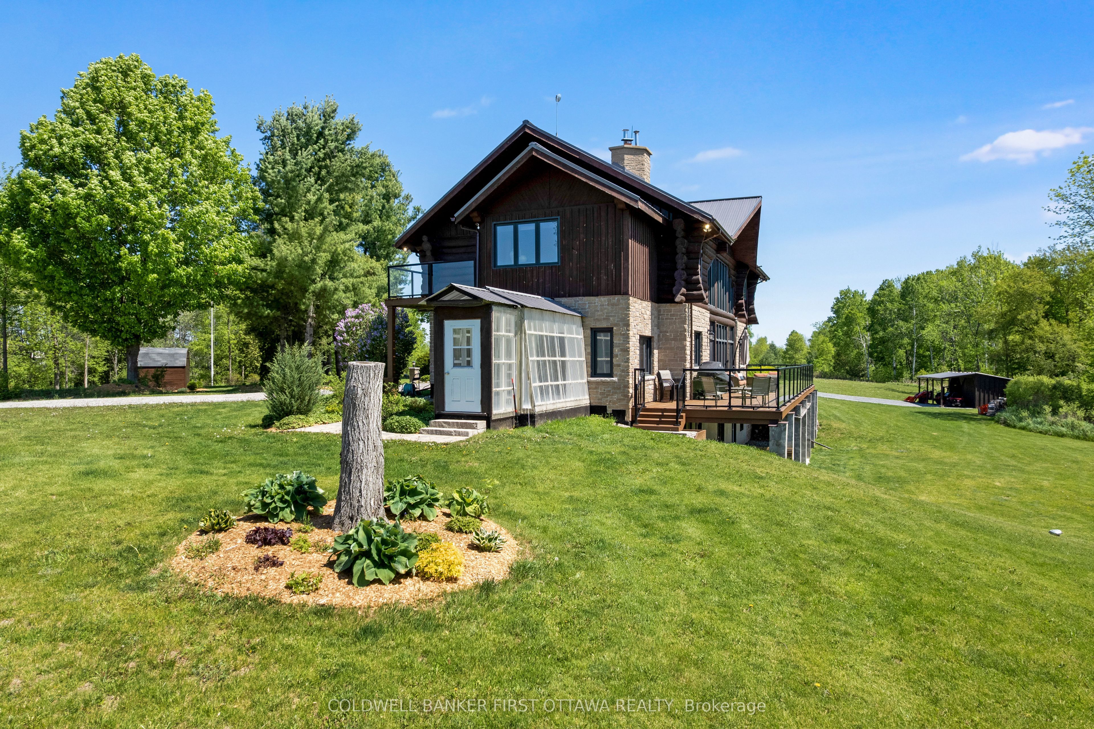 19067 Highway 7 Property Photo 43