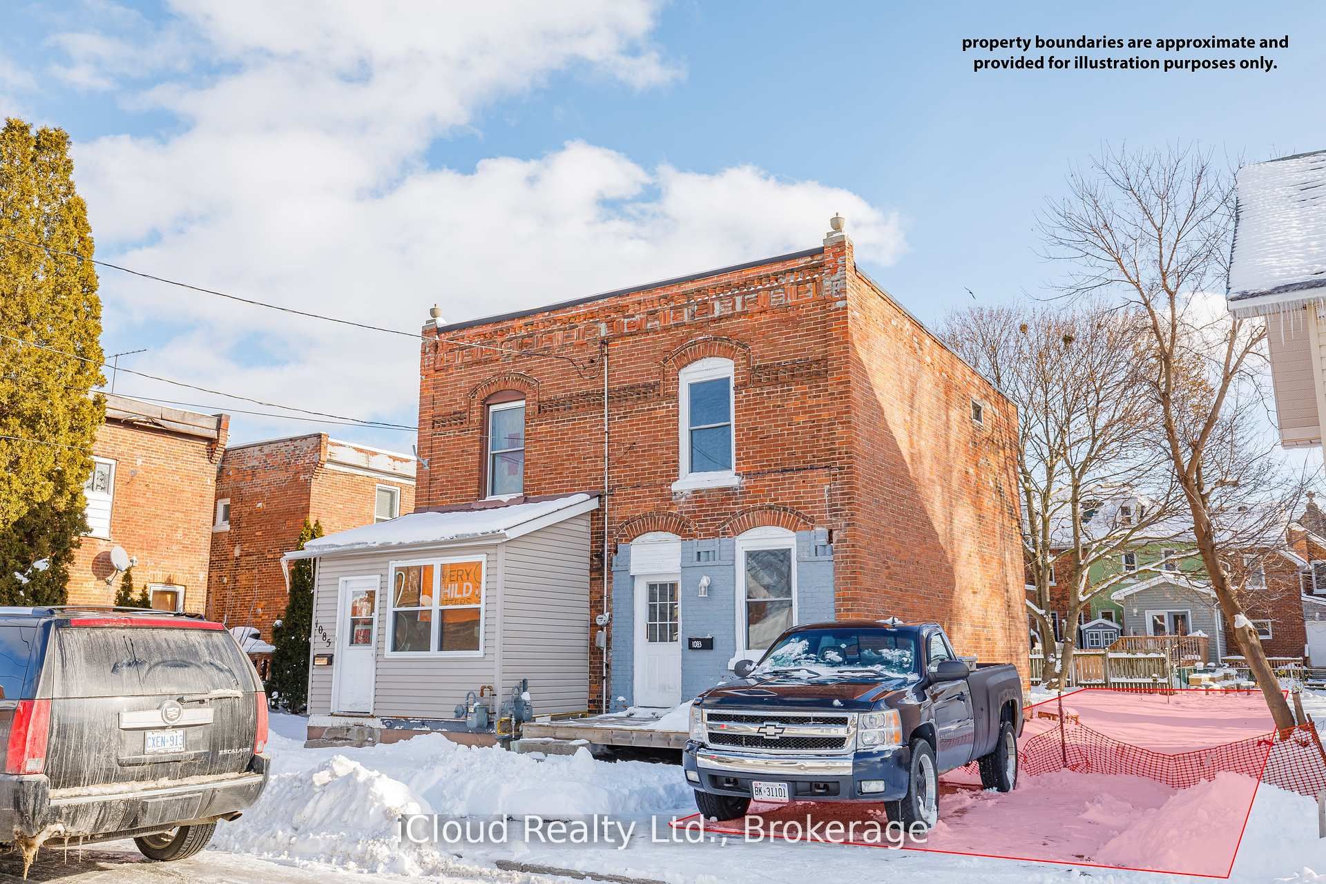 1081 3rd A Avenue E Property Photo 2