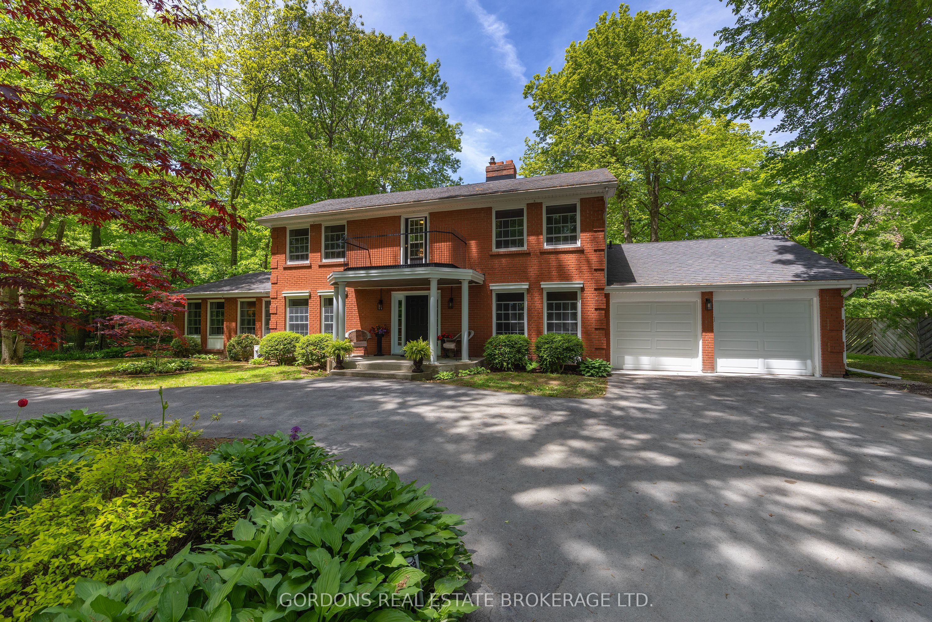 25 Riverside Drive Property Photo 2