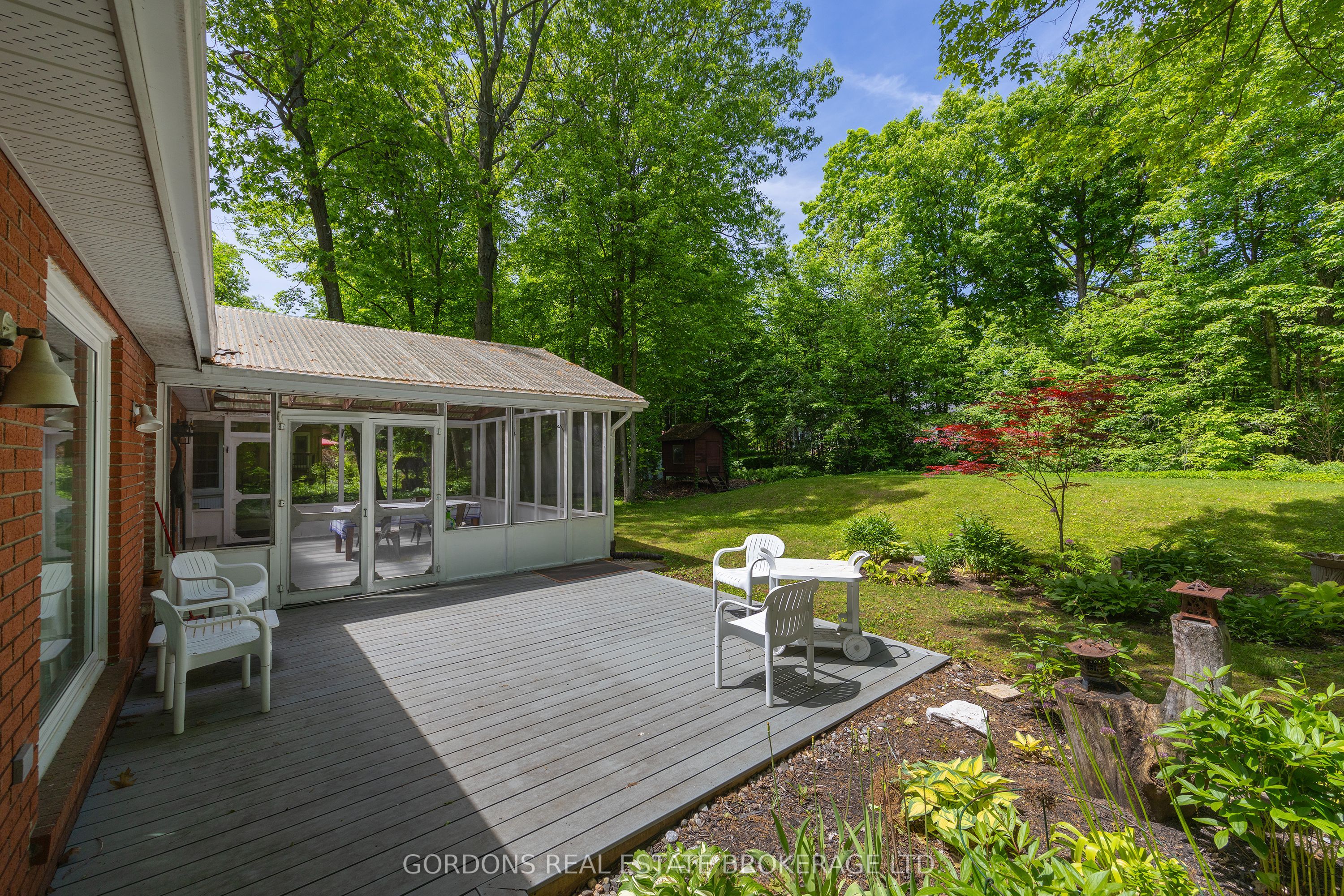25 Riverside Drive Property Photo 7