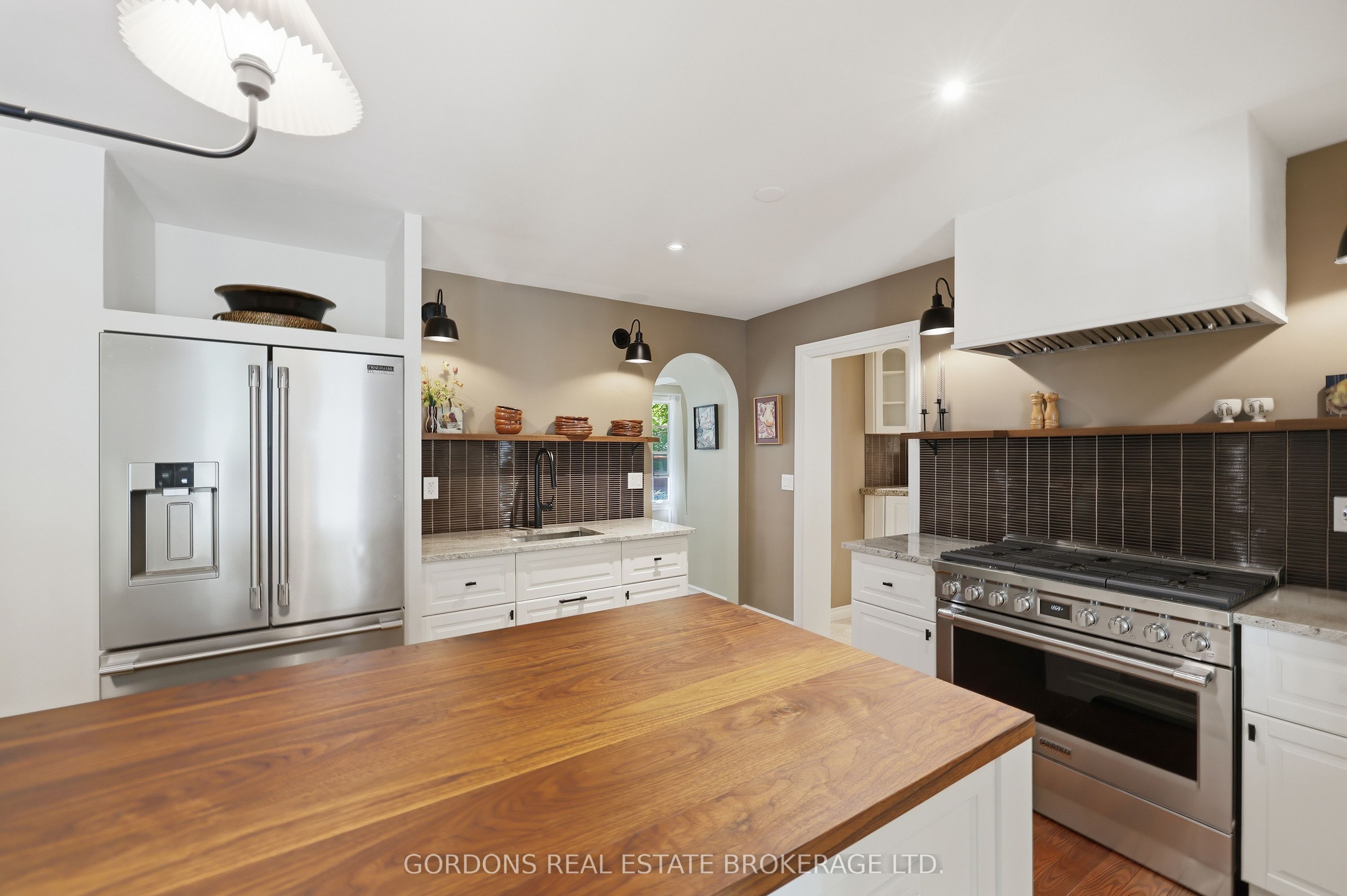 25 Riverside Drive Property Photo 20