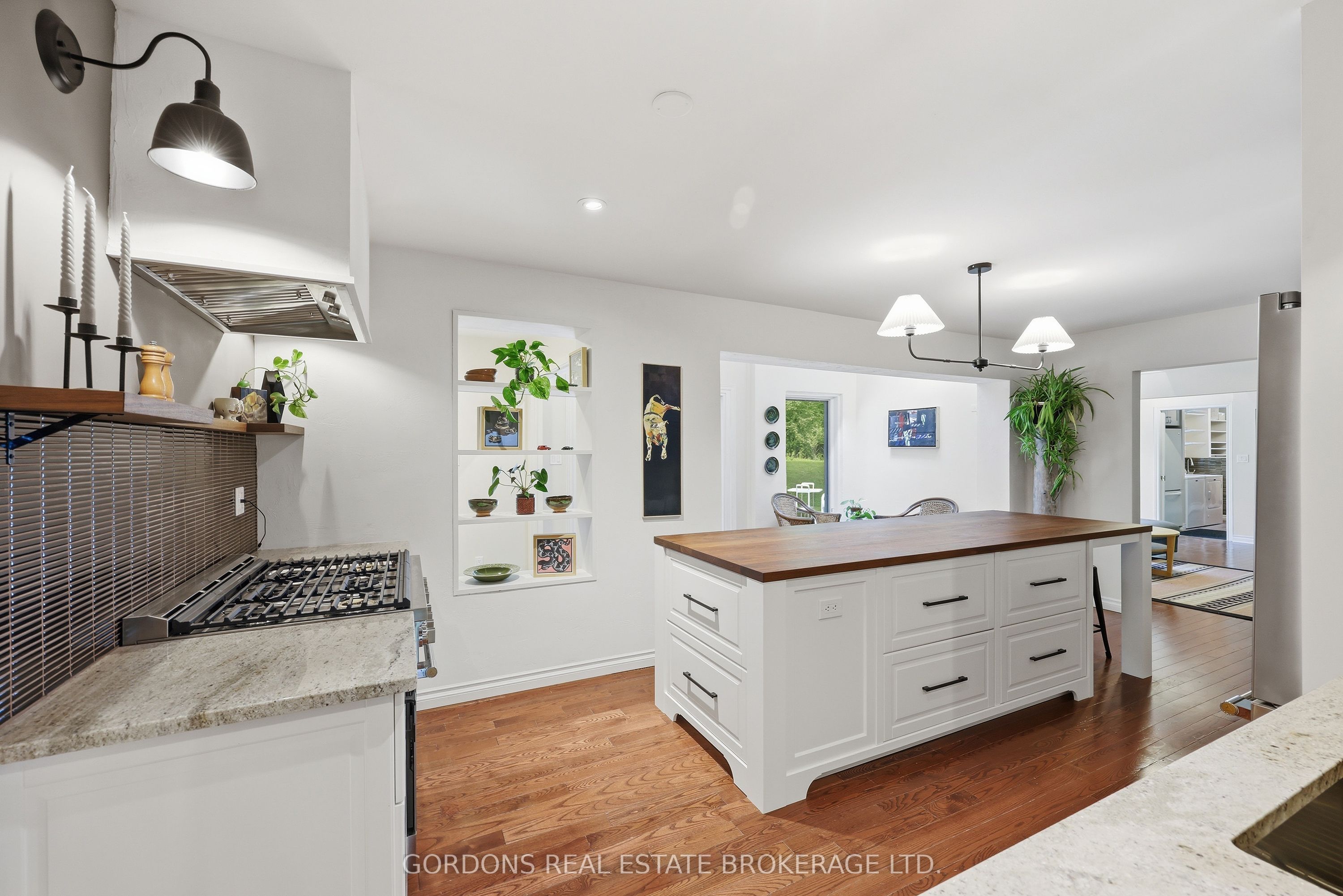 25 Riverside Drive Property Photo 22