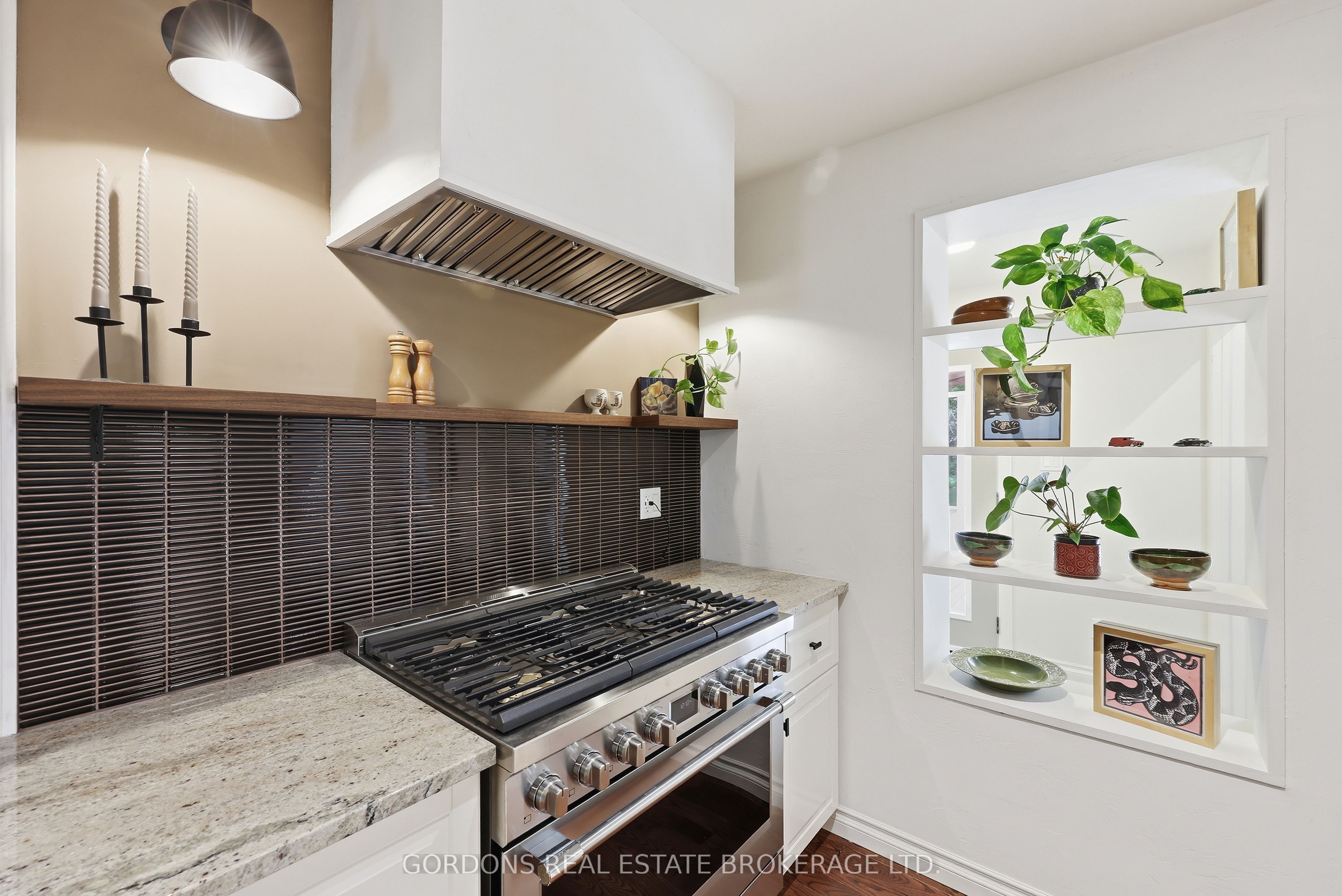 25 Riverside Drive Property Photo 23