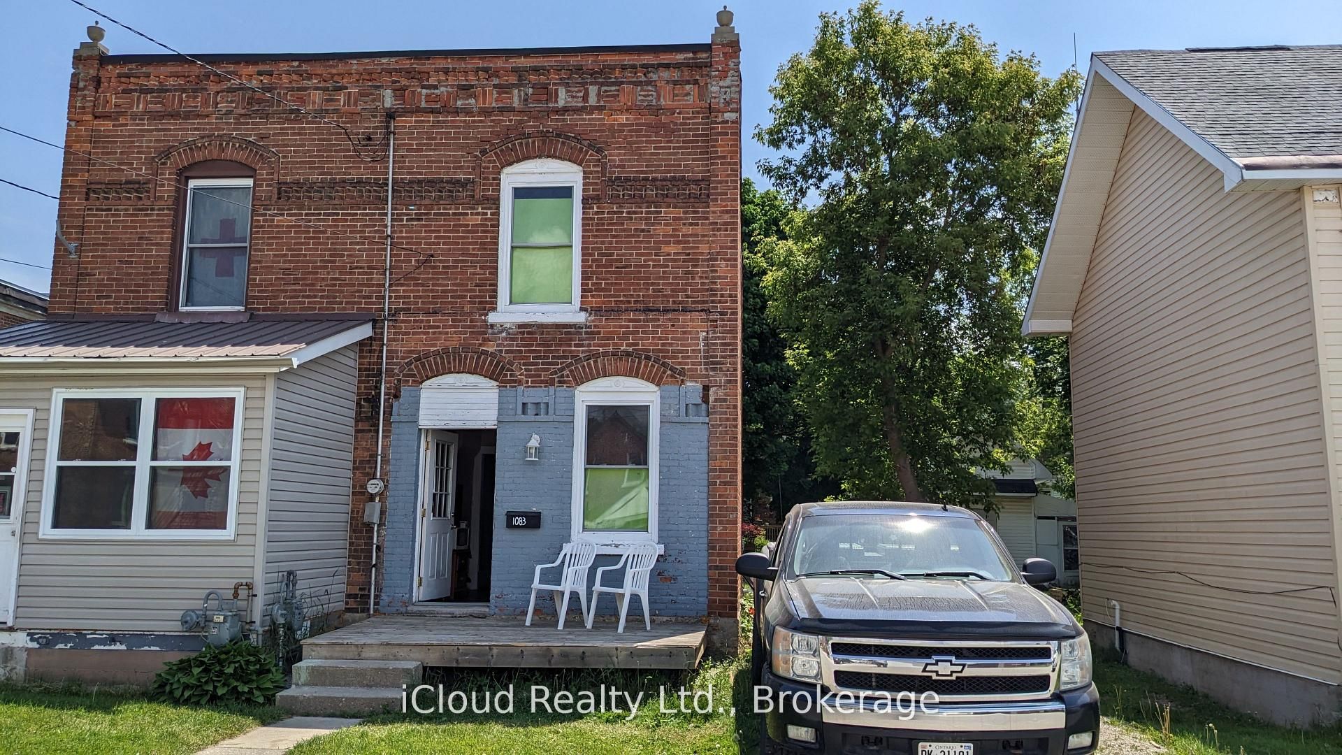 1083 3rd A Avenue E Property Photo 1