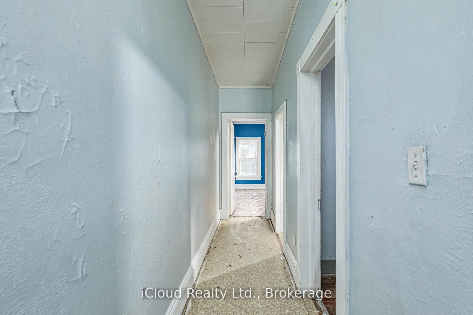 1083 3rd A Avenue E Property Photo 8
