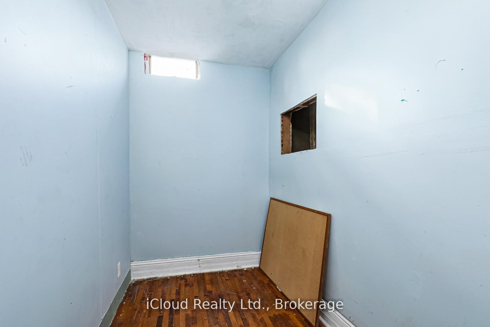 1083 3rd A Avenue E Property Photo 11