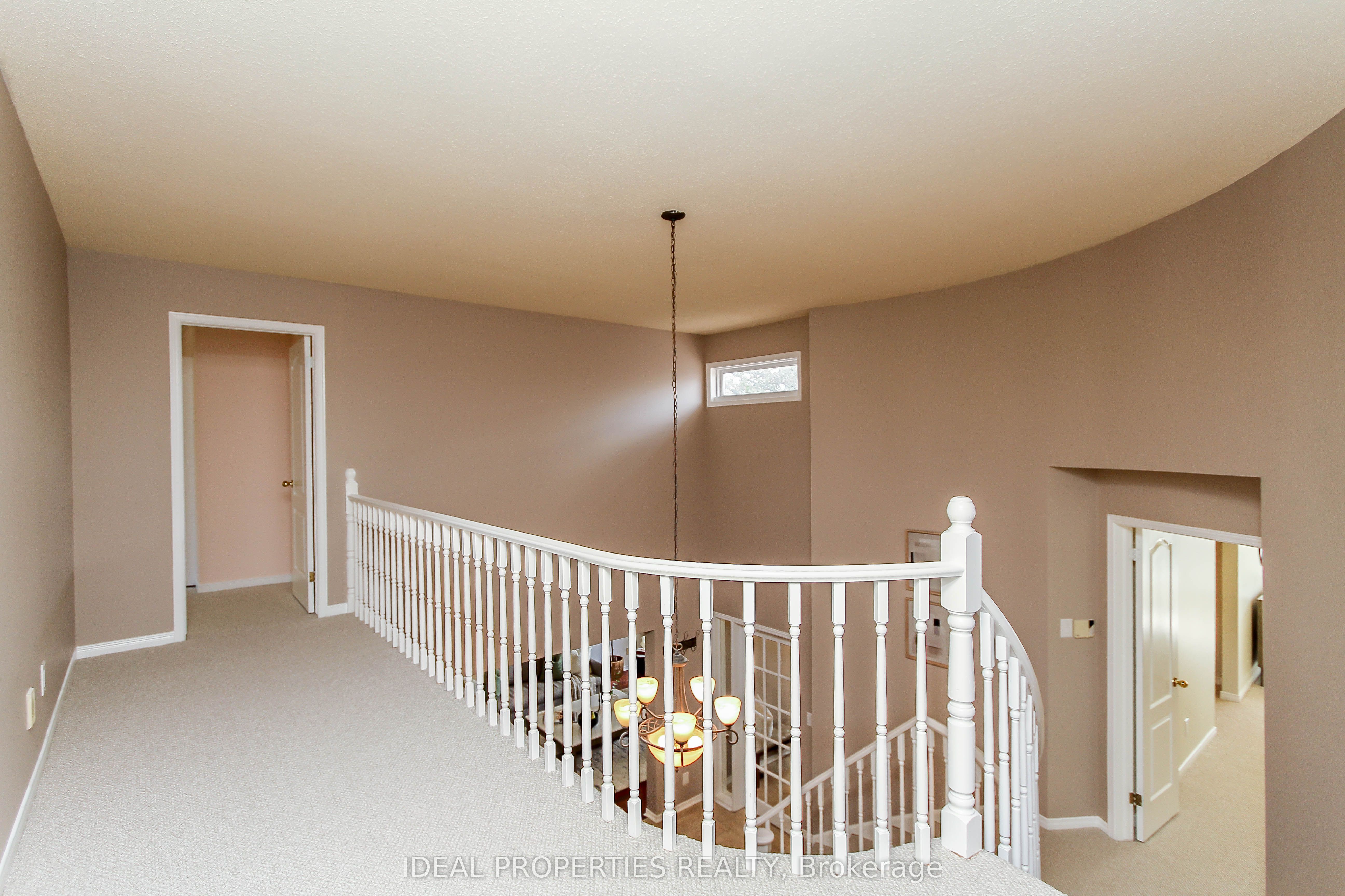39 Huntings End Avenue Property Photo 29
