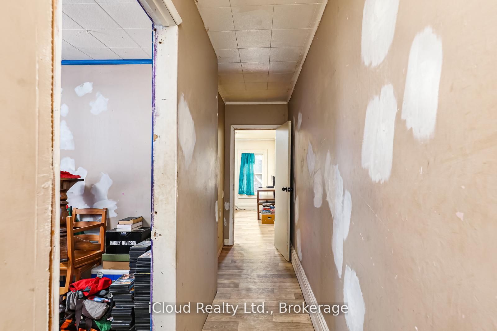 1085 3rd A Avenue E Property Photo 10
