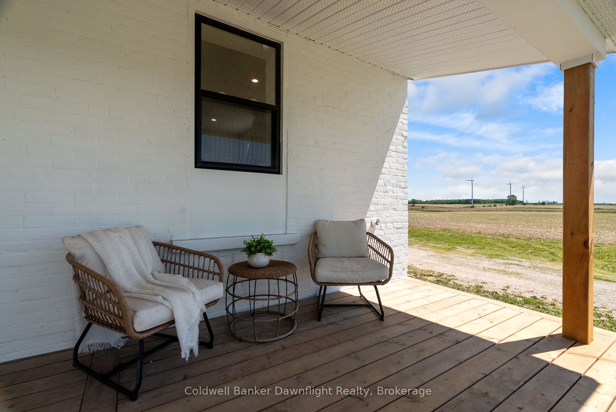 728 North Line Property Photo 5