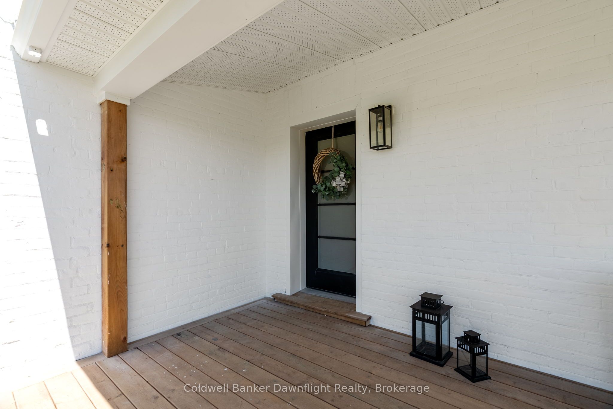 728 North Line Property Photo 6