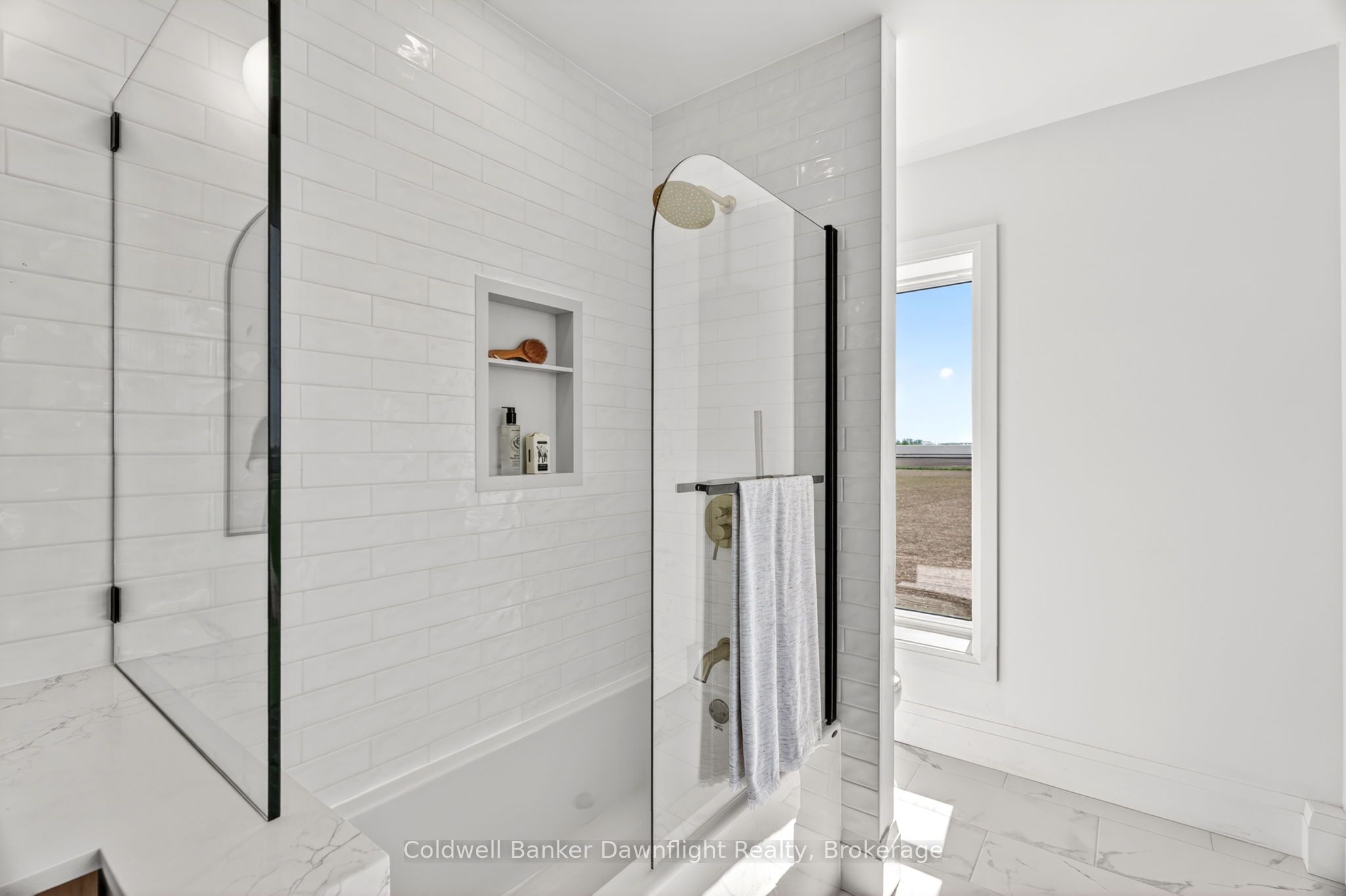 728 North Line Property Photo 31