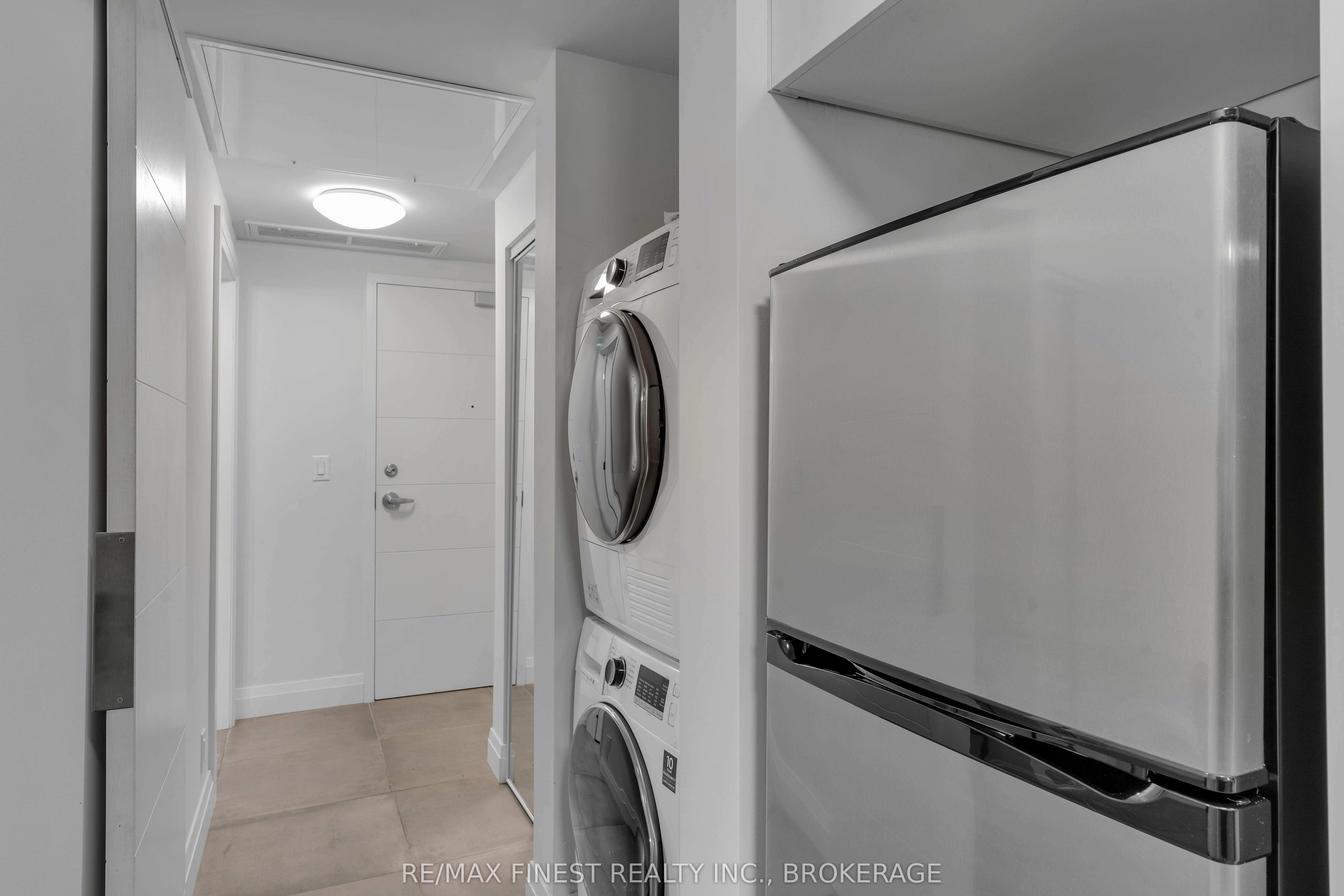 652 Princess Street 340 Property Photo 10