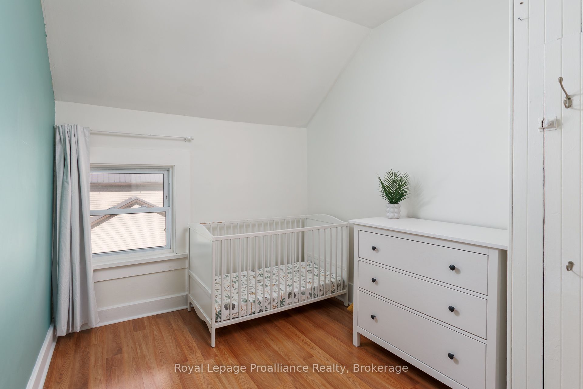7 Simmons Street Property Photo 15