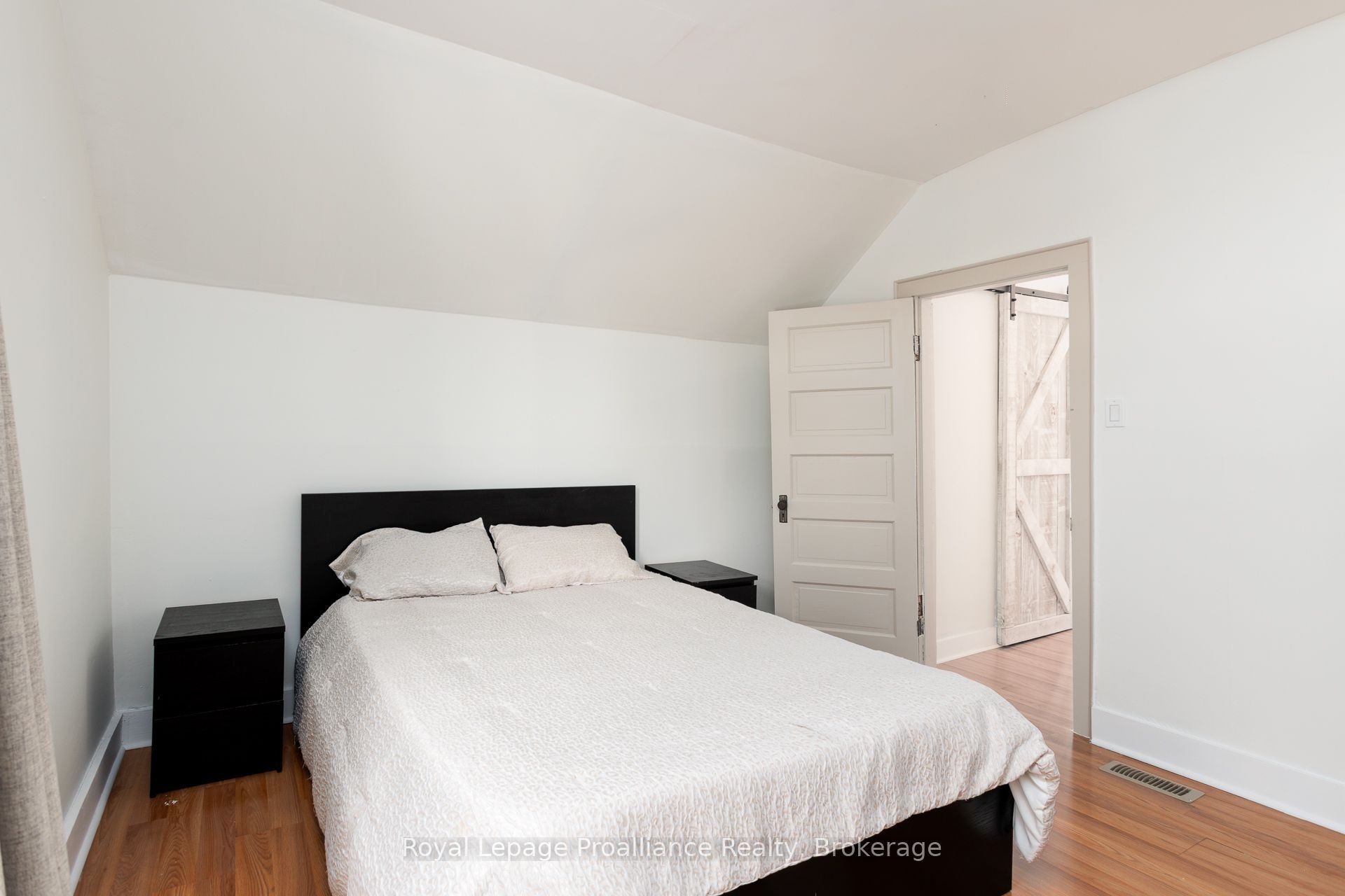 7 Simmons Street Property Photo 17