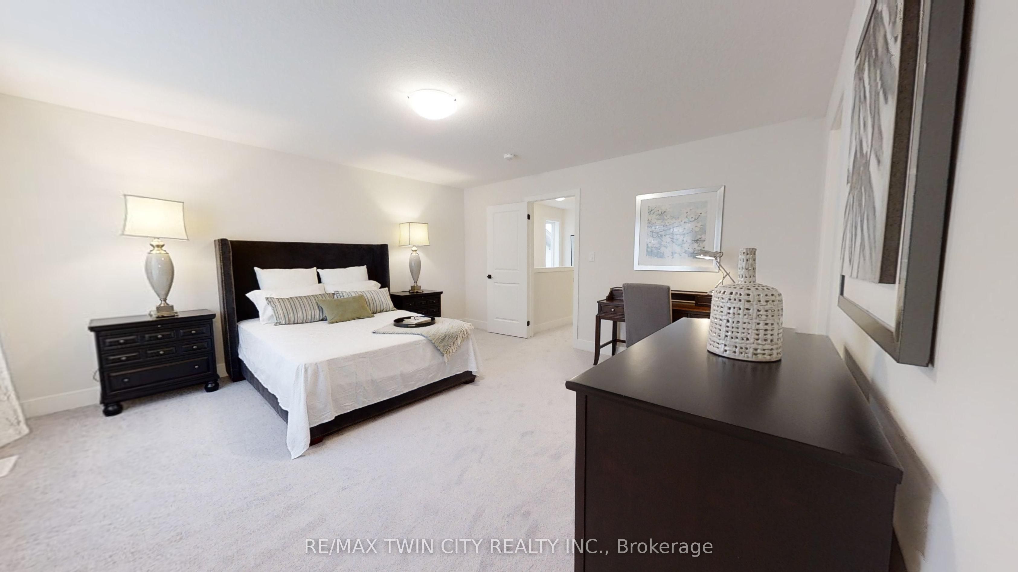 147 Julie Crescent Property Photo 11