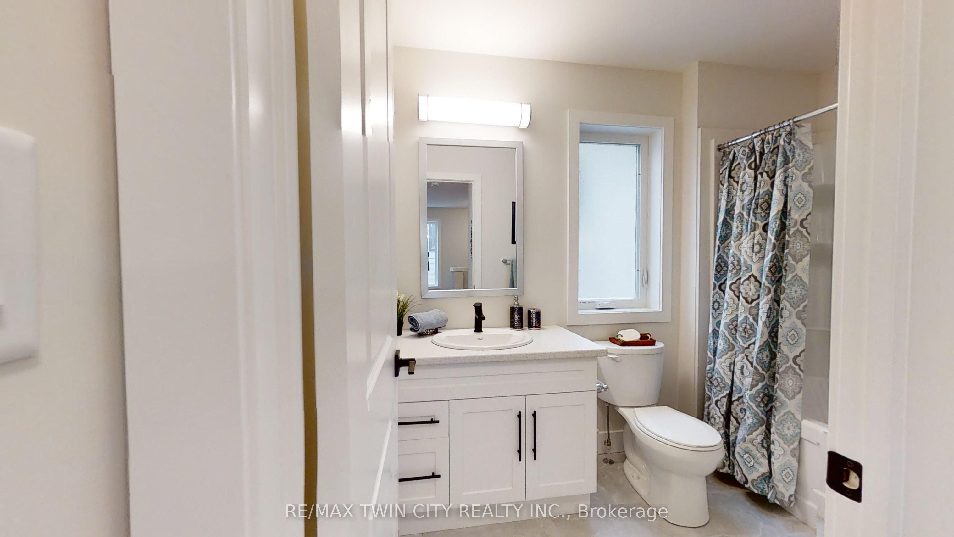 147 Julie Crescent Property Photo 27