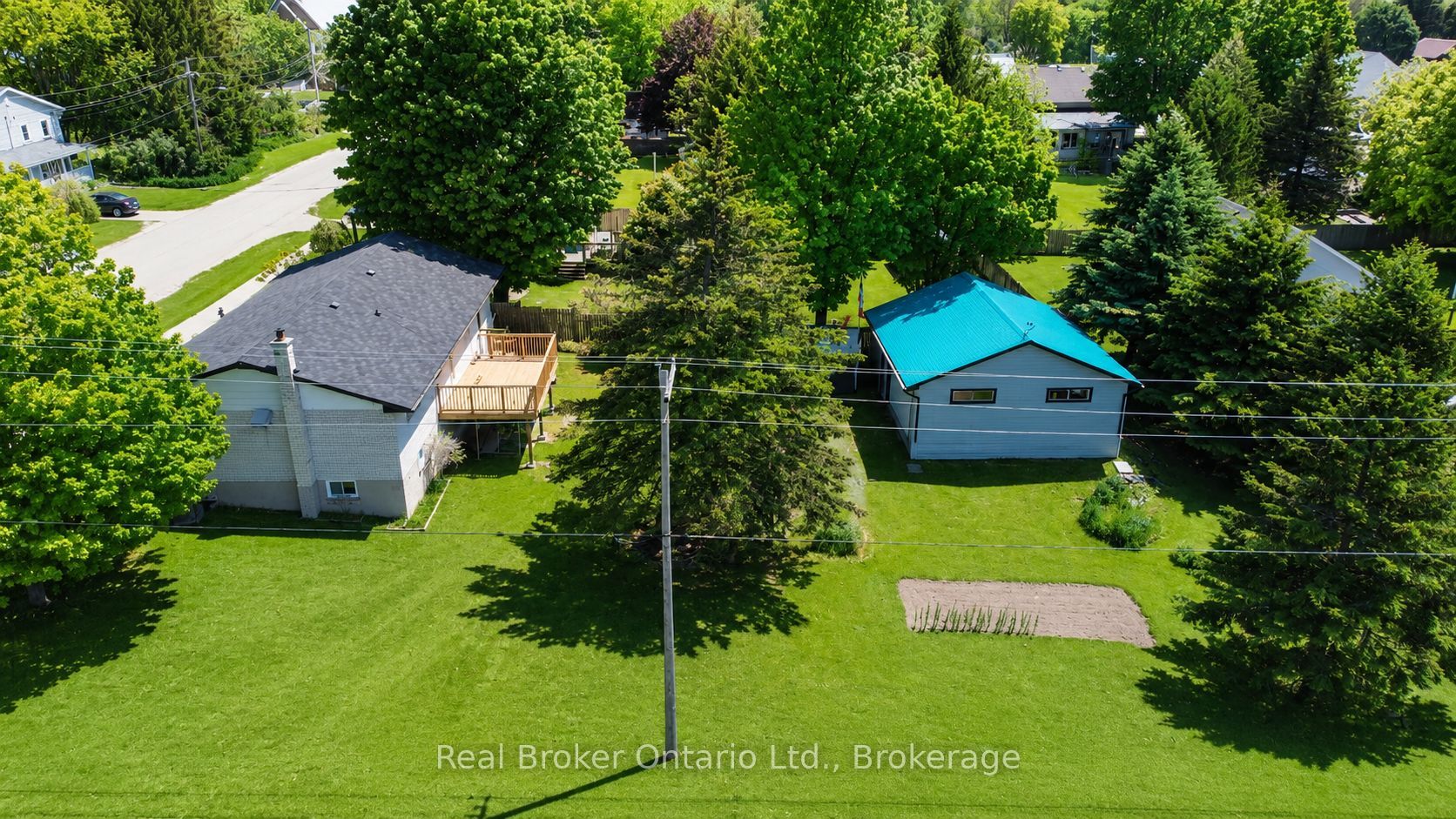 815 Albert Street E Property Photo 2