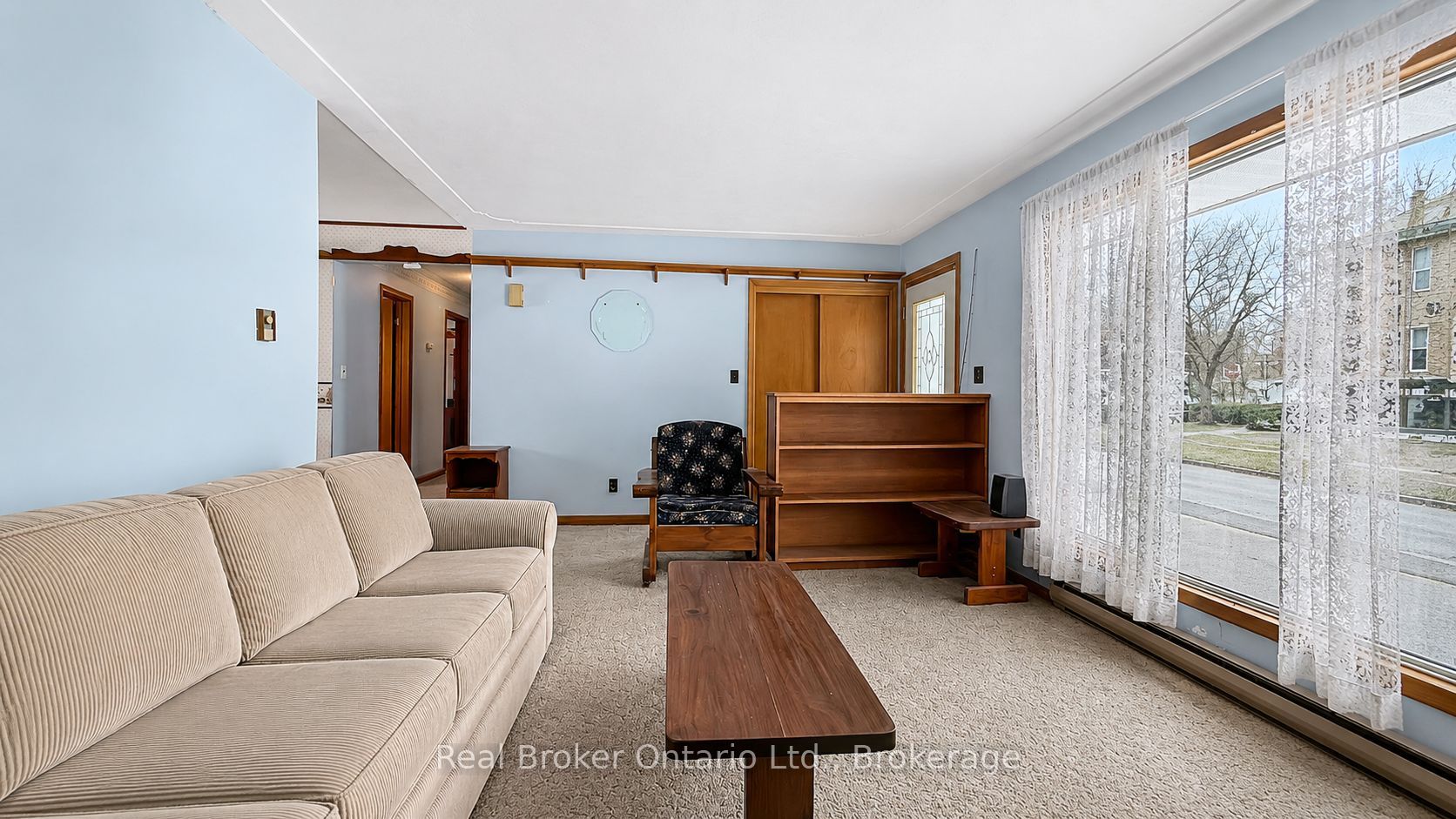 815 Albert Street E Property Photo 9