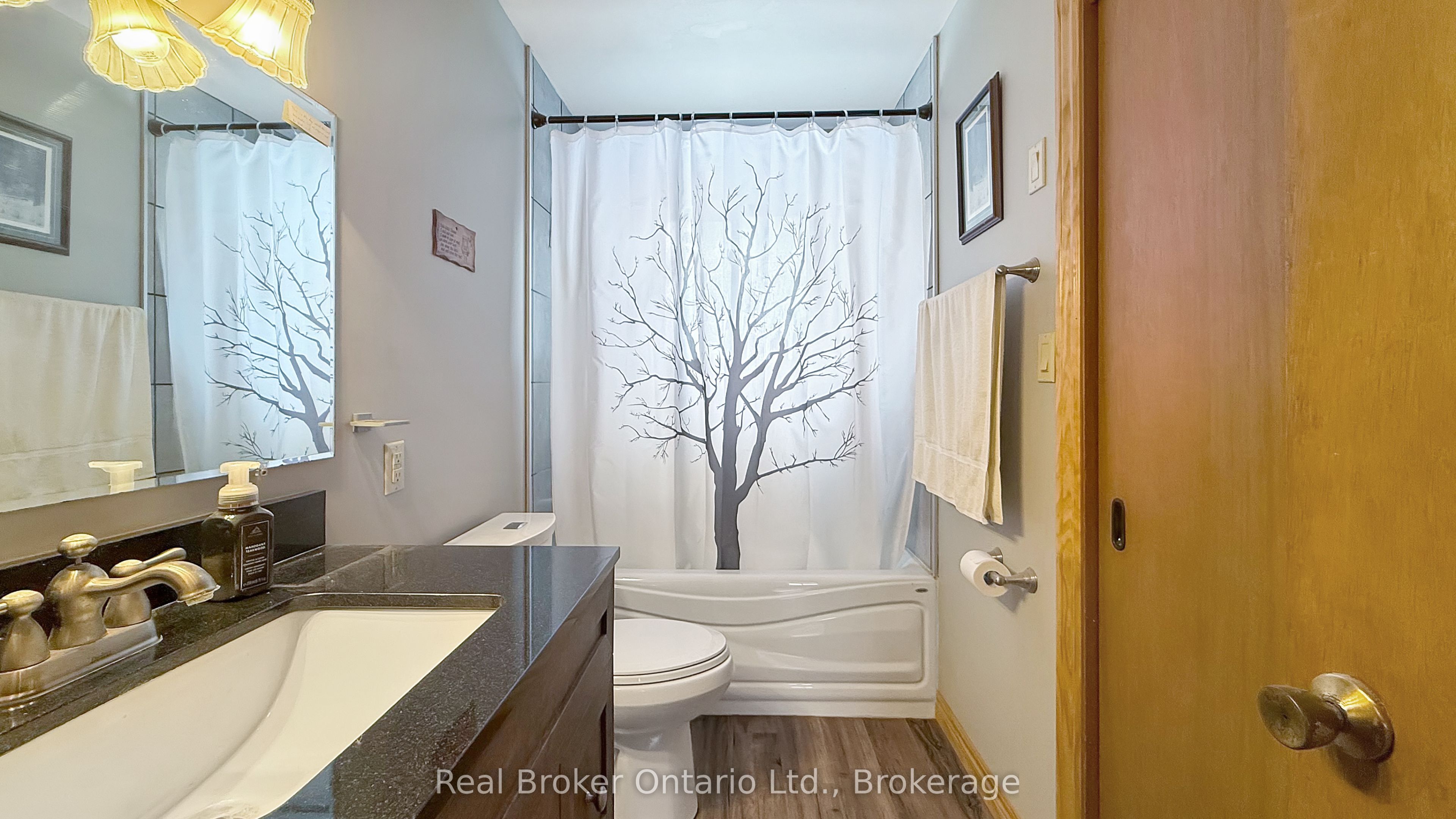 815 Albert Street E Property Photo 12
