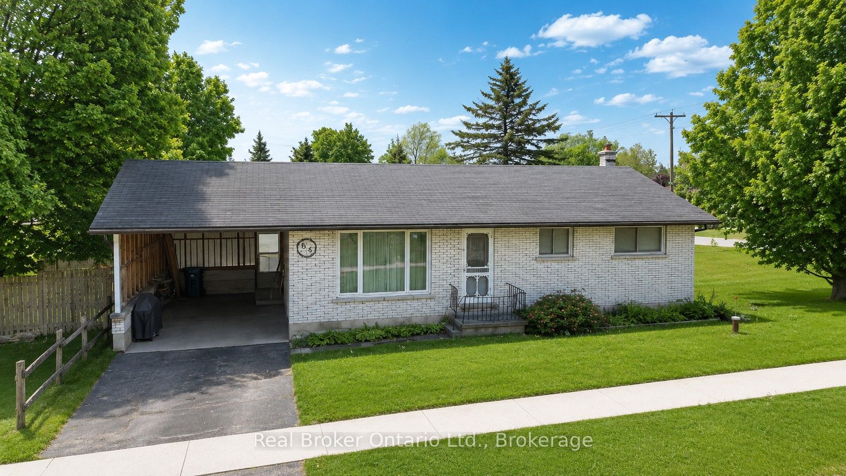 815 Albert Street E Property Photo 18
